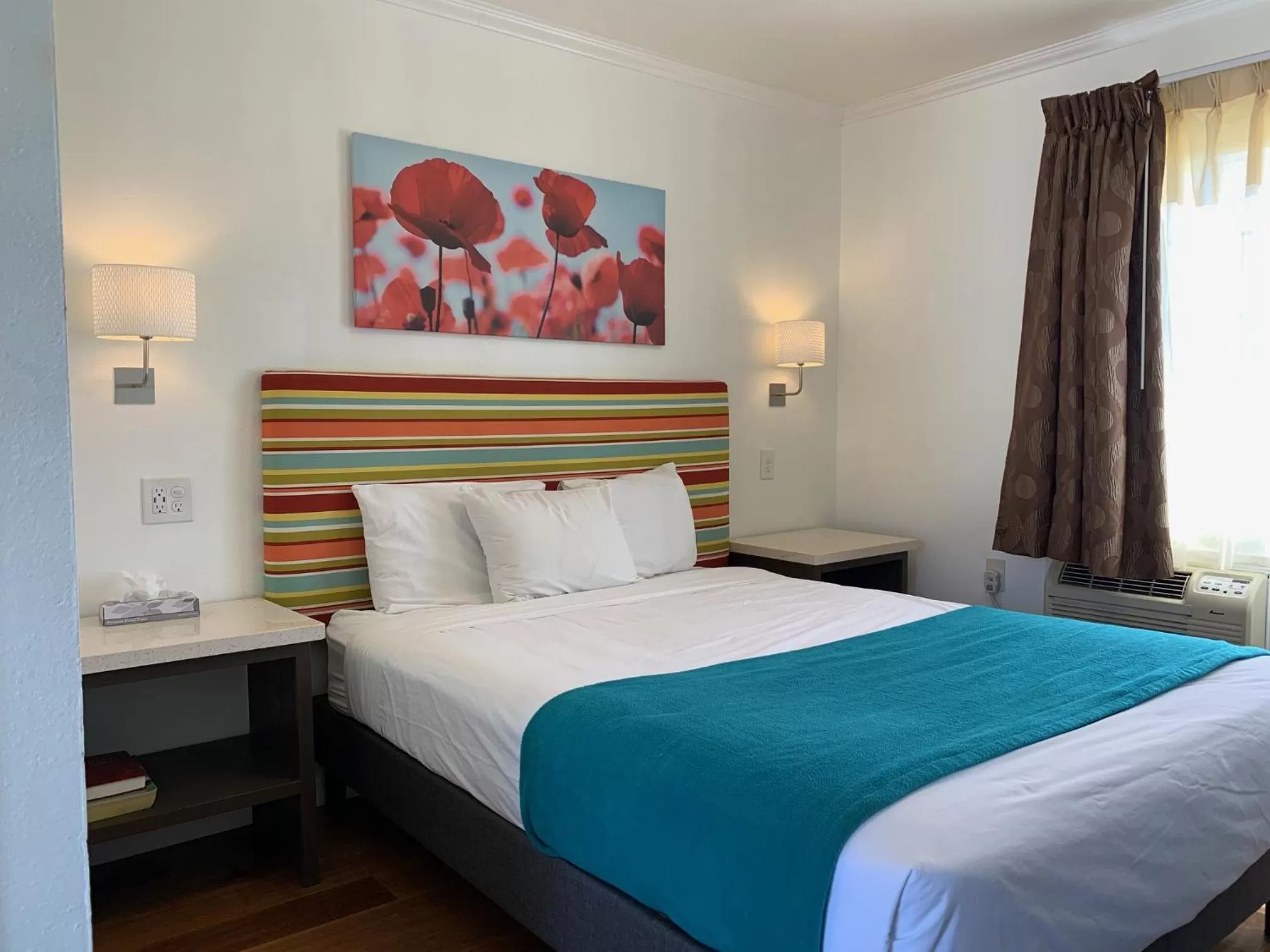 Bed in Sandyland Reef Inn