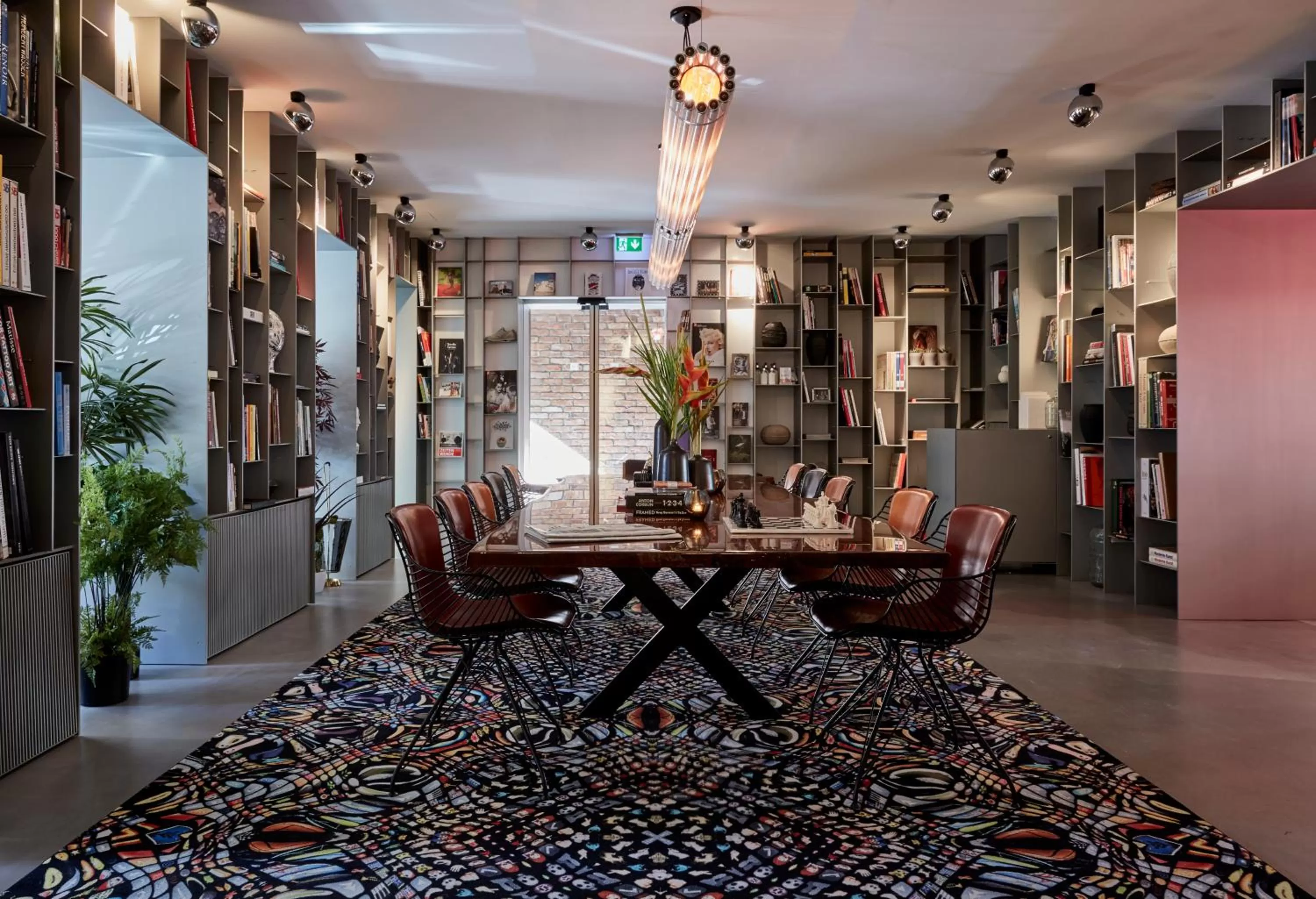 Restaurant/places to eat in Sir Savigny Hotel, part of Sircle Collection