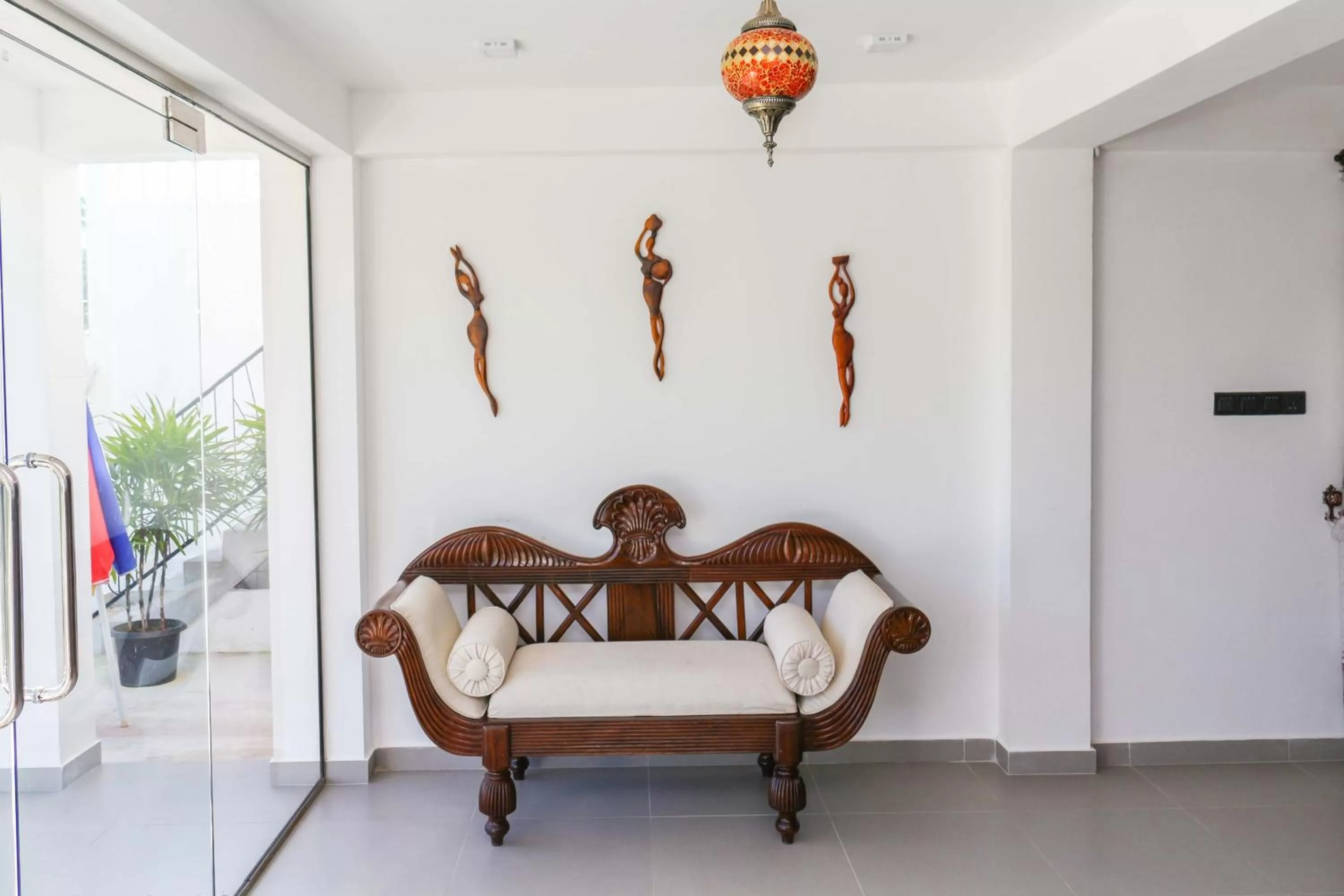 Seating Area in Hotel Mount Castle