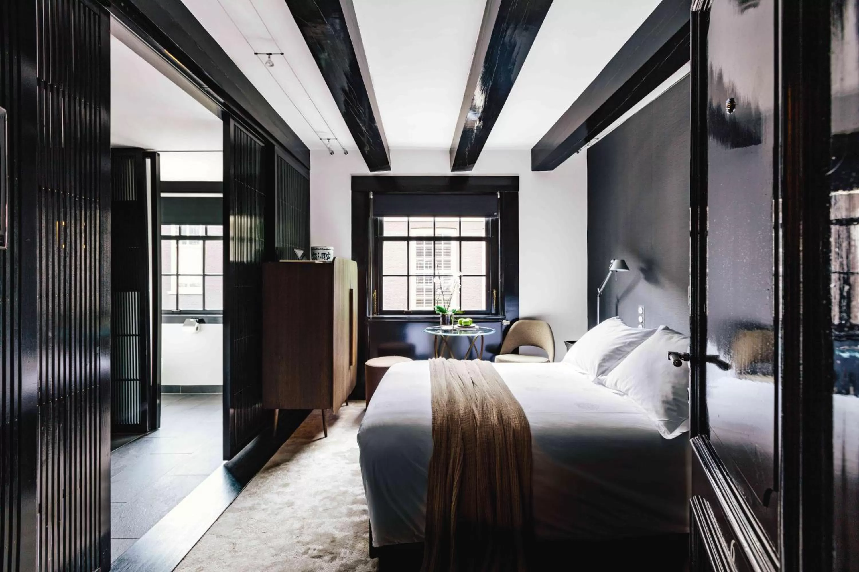 Photo of the whole room, Bed in The Dylan Amsterdam - The Leading Hotels of the World