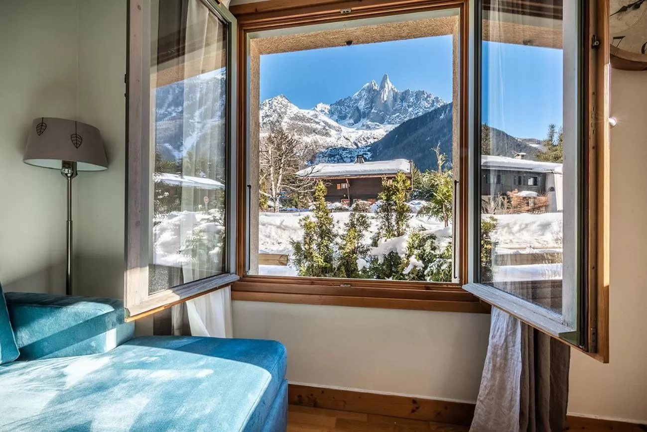 Mountain view in Eden Hotel, Apartments and Chalet Chamonix Les Praz