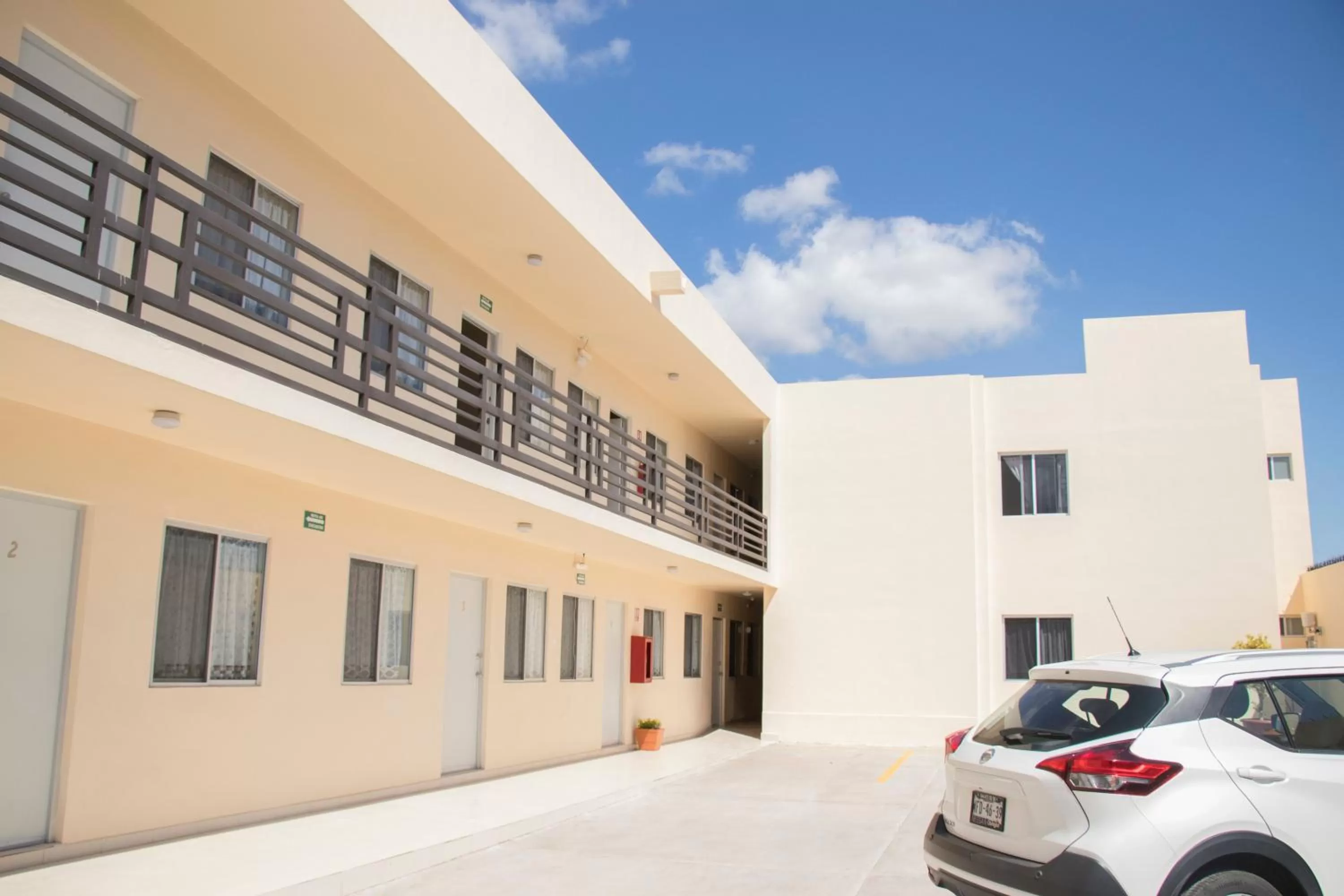 Property building in Hotel Nápoles