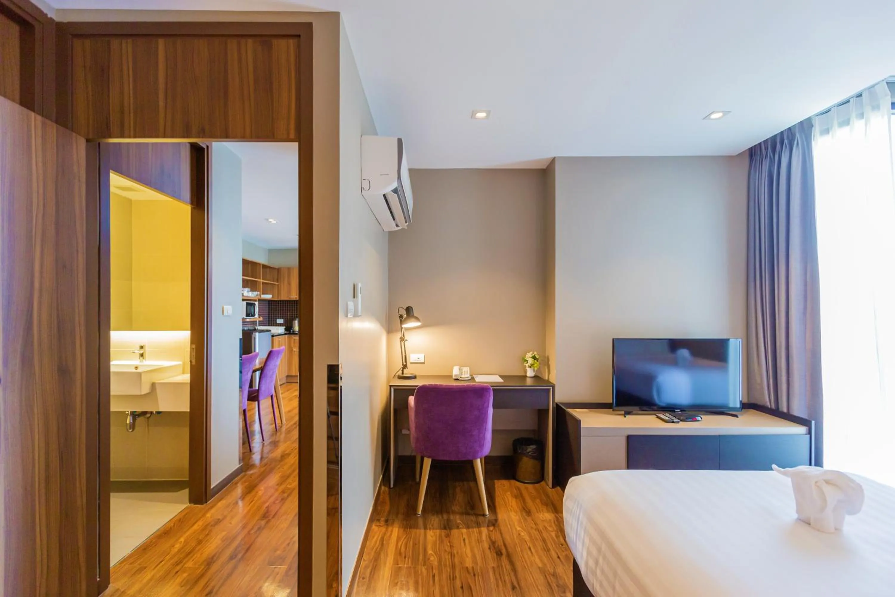 Bed in Amp Am House Bangkok Hotel