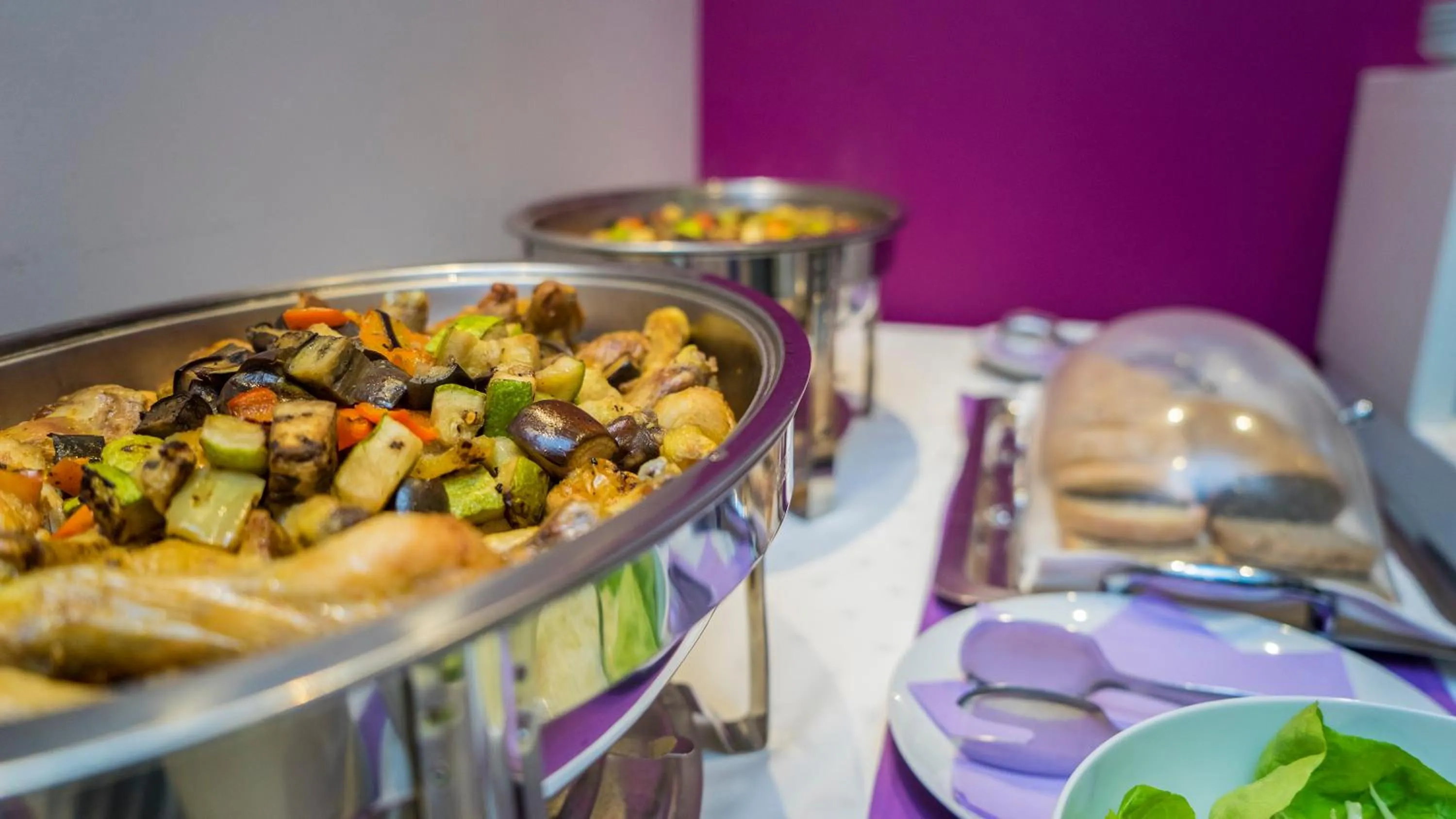 Food and drinks in Hotel Eden