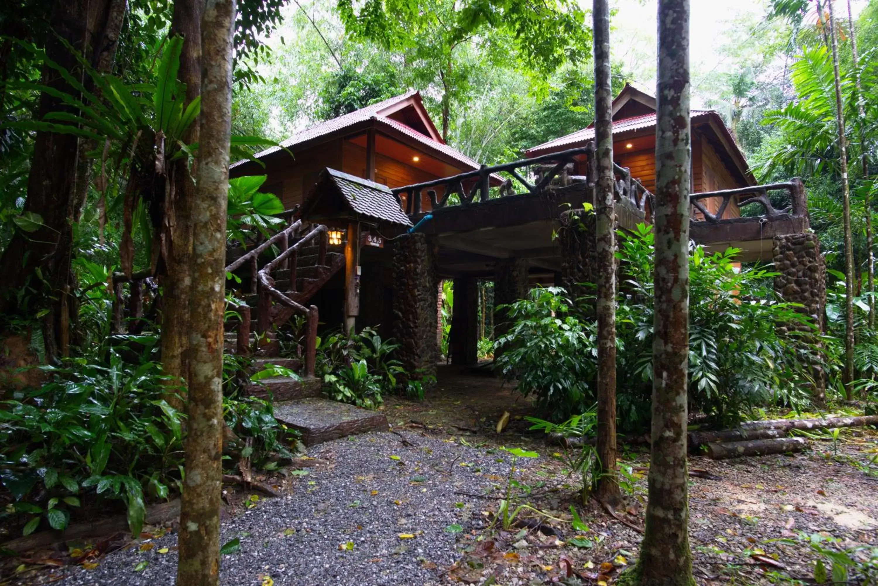 Small Double Room in Art's Riverview Lodge Small Double Room in Art's Riverview Lodge