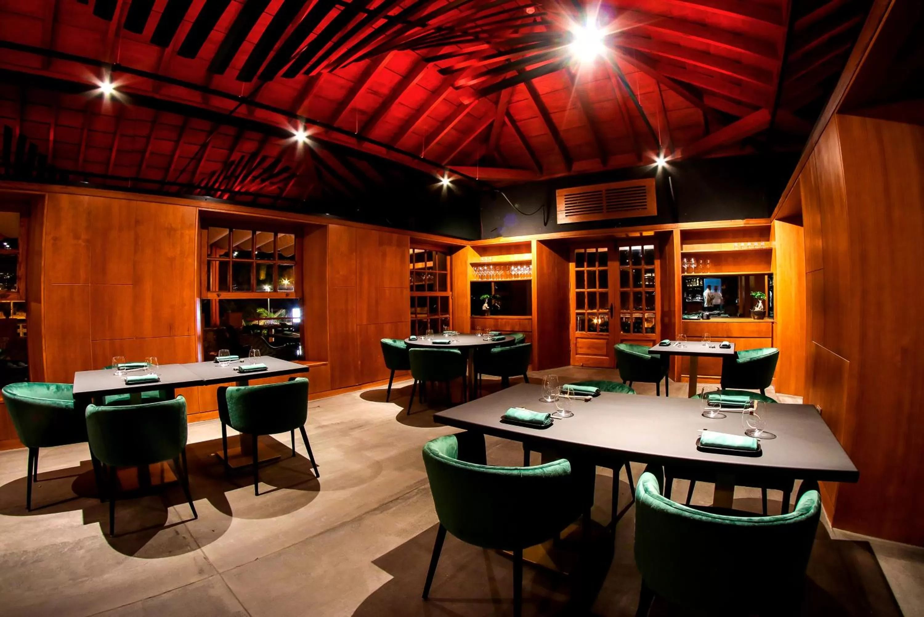 Restaurant/places to eat in Bahia del Duque