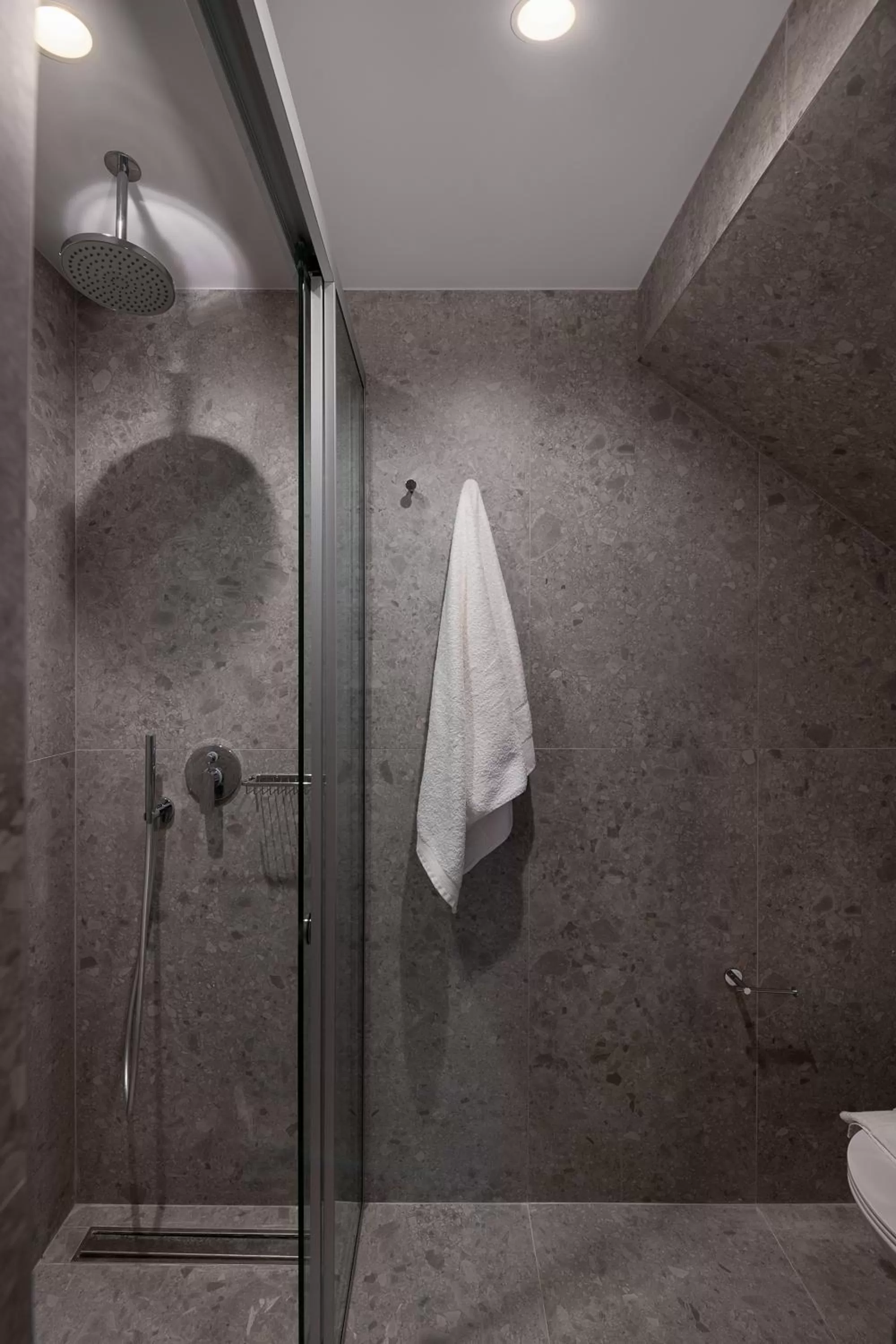 Shower in Camere Maritima
