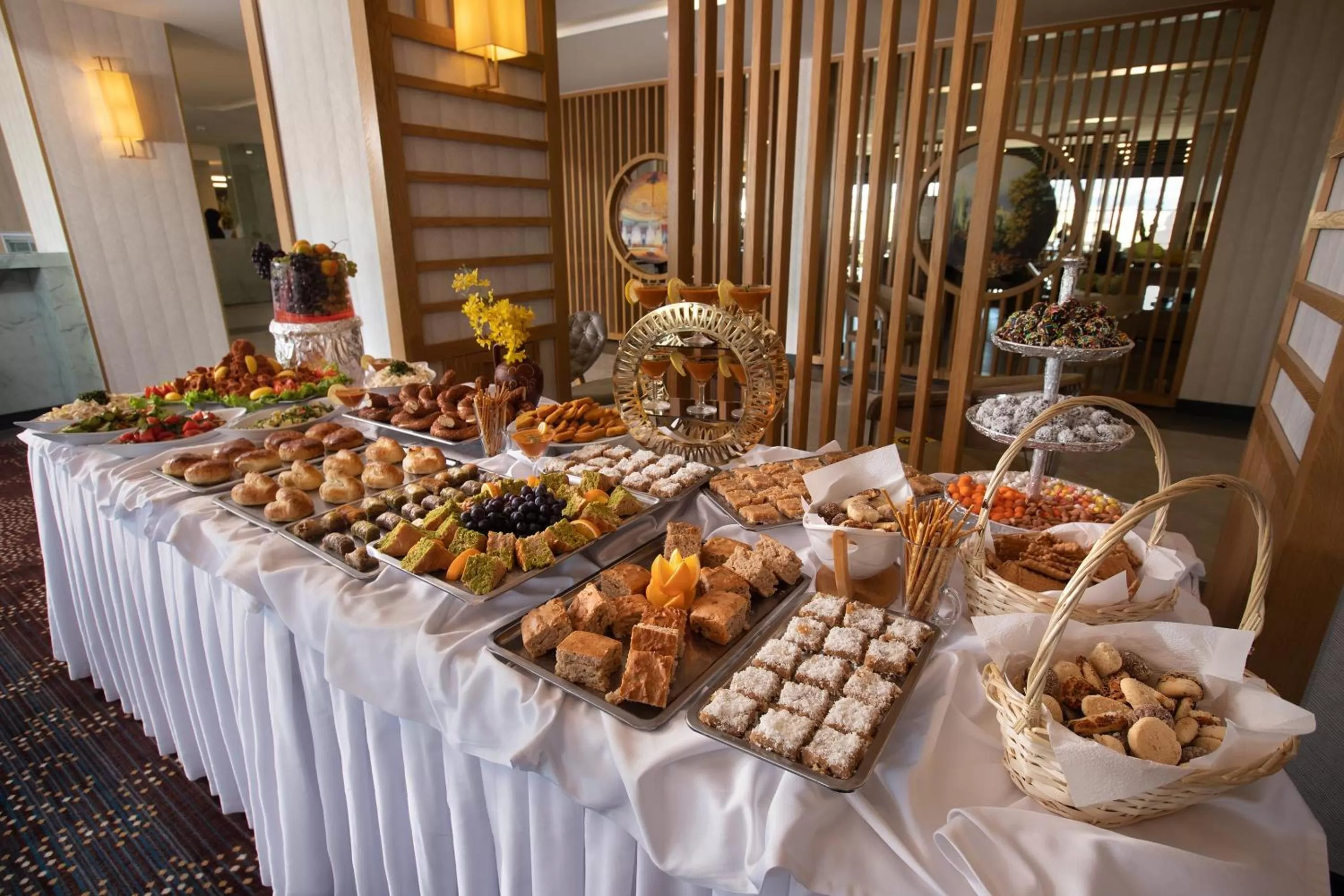 Restaurant/places to eat in Ipeksoy Thermal Hotel