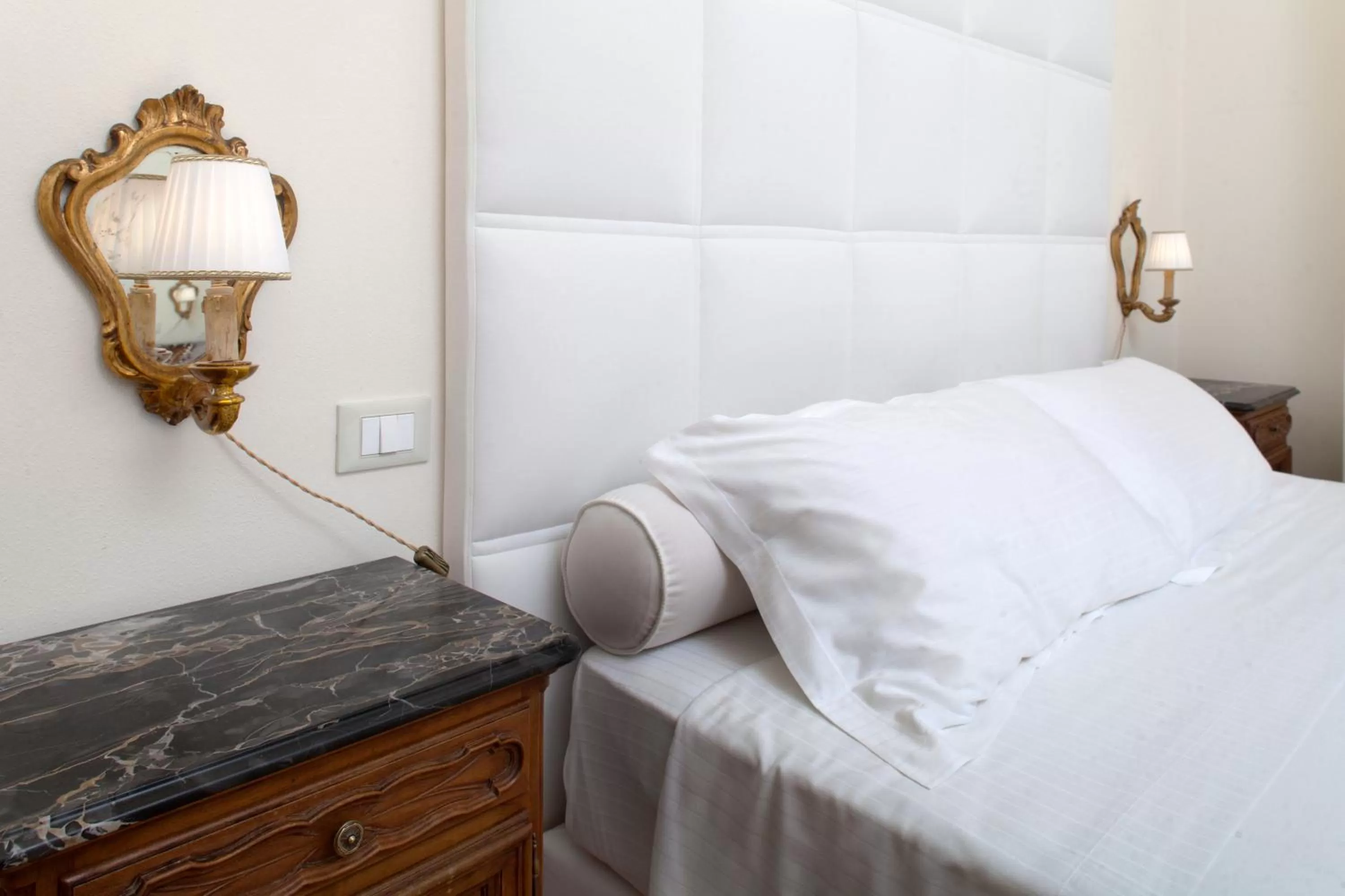 Bedroom, Bed in Exclusive Aparthotel La Reunion