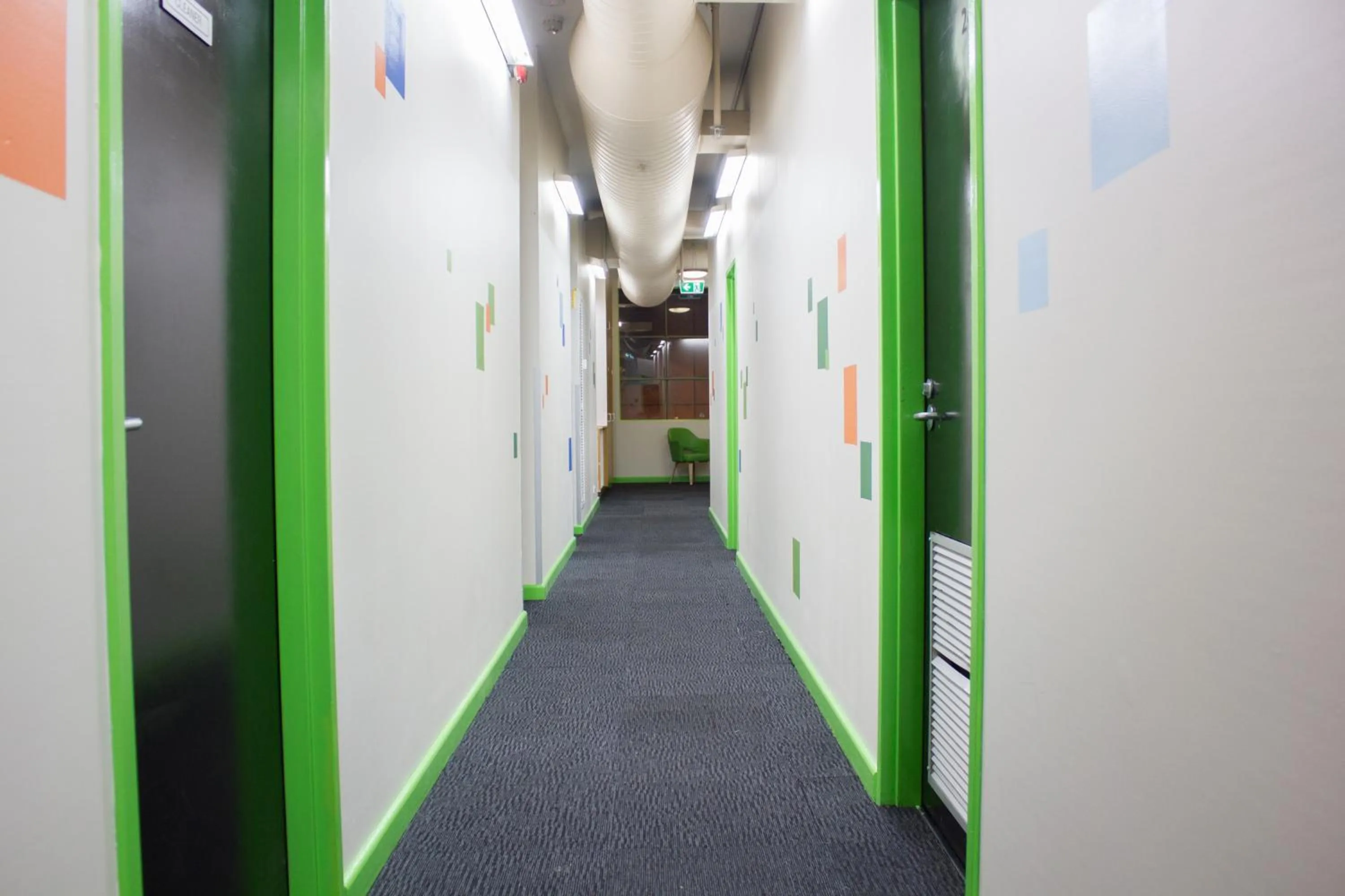 Property building in Melbourne City Backpackers