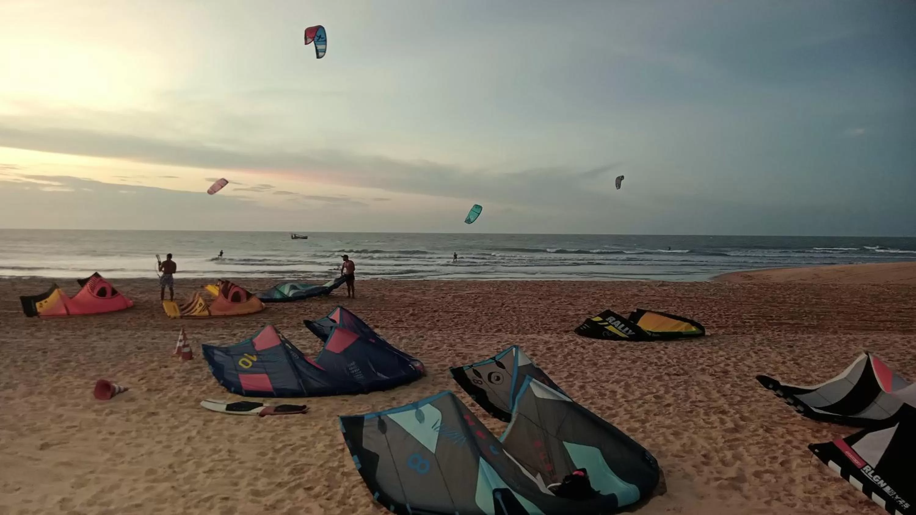 Beach in Pousada Casa de João Kitehouse