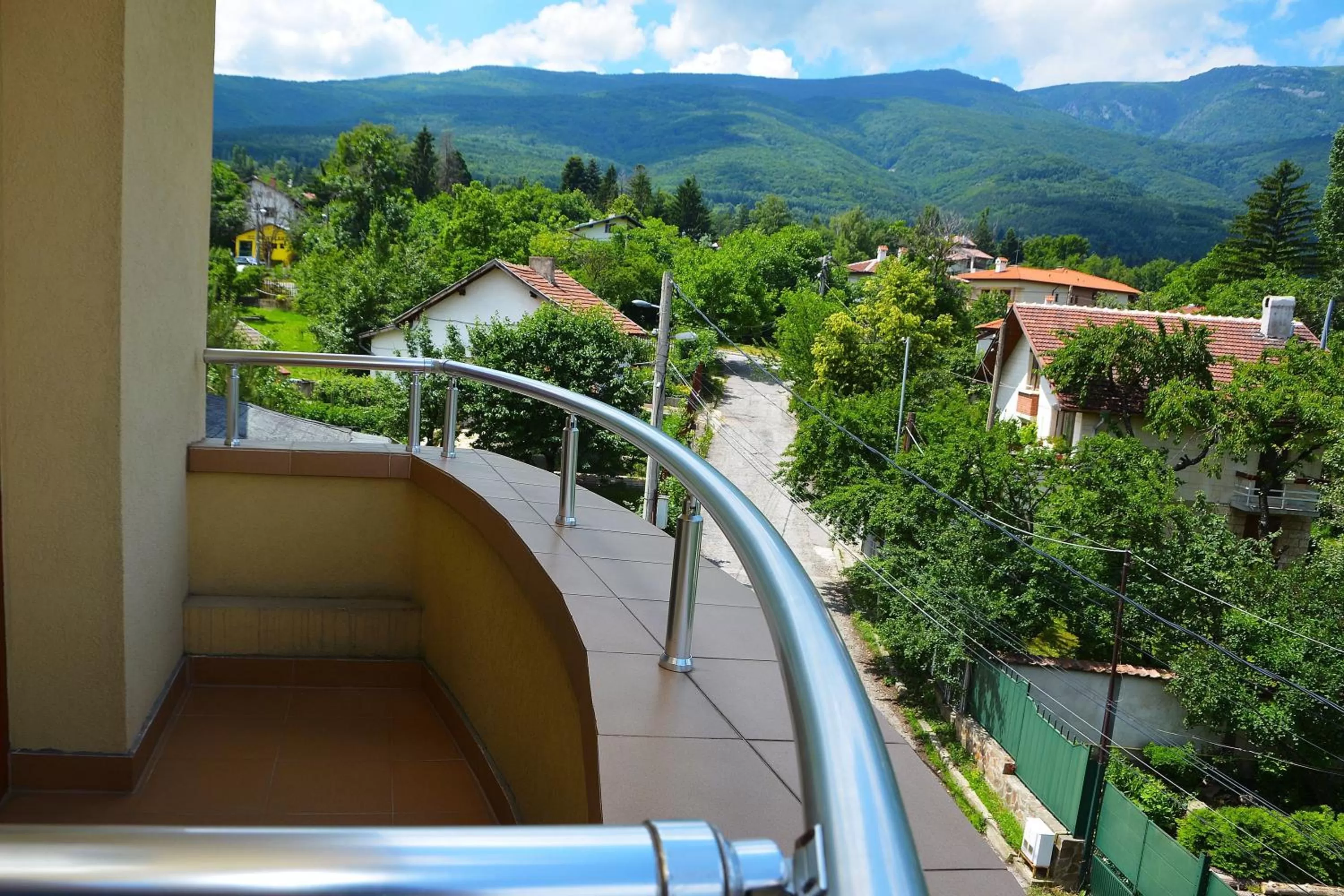 Mountain view in Eleganza Family Hotel - Free Parking