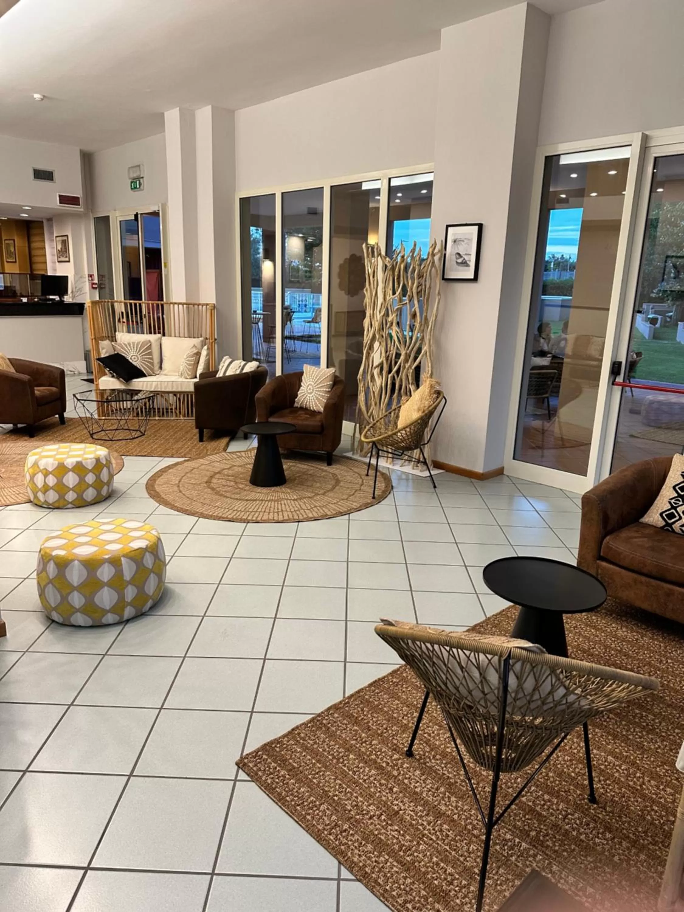 Lobby or reception in Hotel St Gregory Park