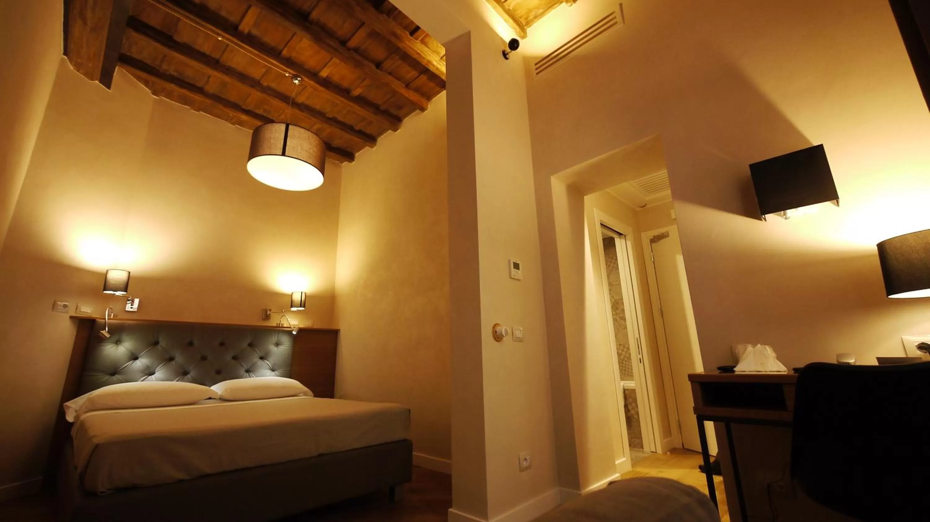 Photo of the whole room, Bed in Hotel Elite