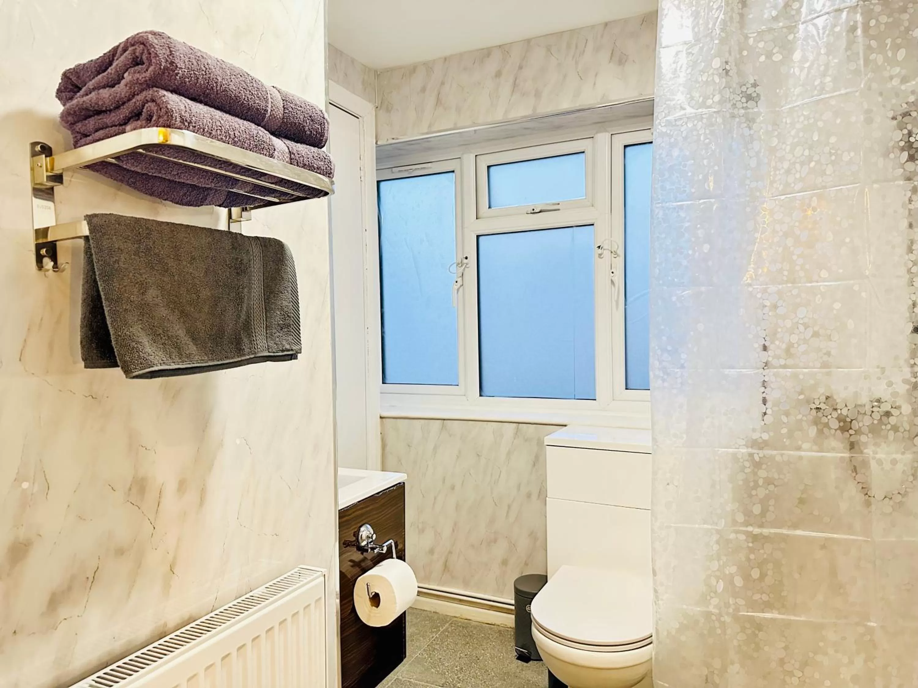 Bathroom in Sandys Holidays Home