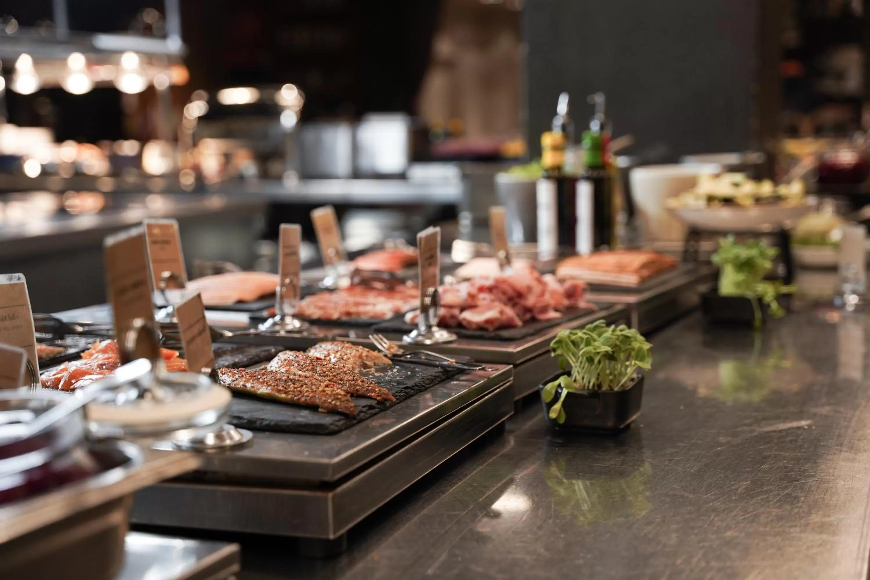 Breakfast in Home Hotel Folketeateret