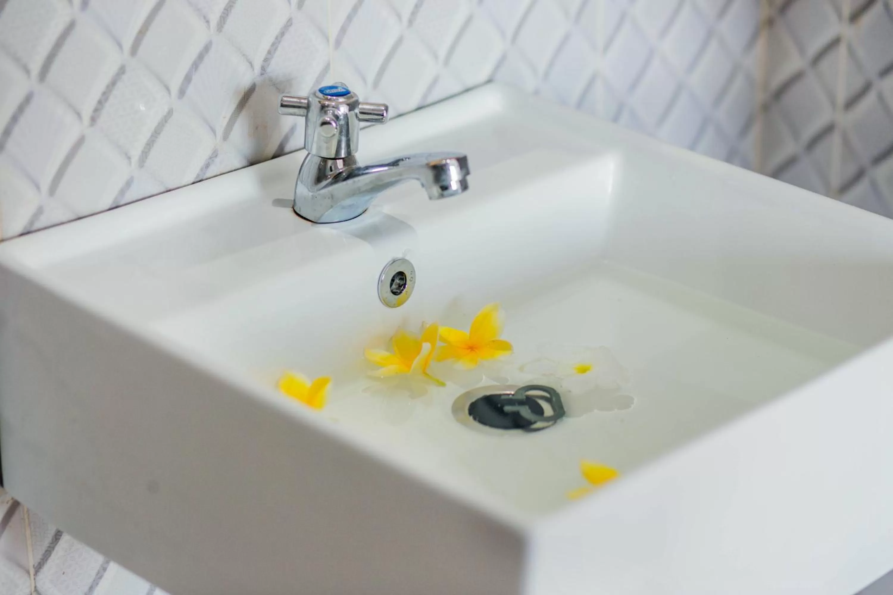 Bathroom in Aurora Beach View