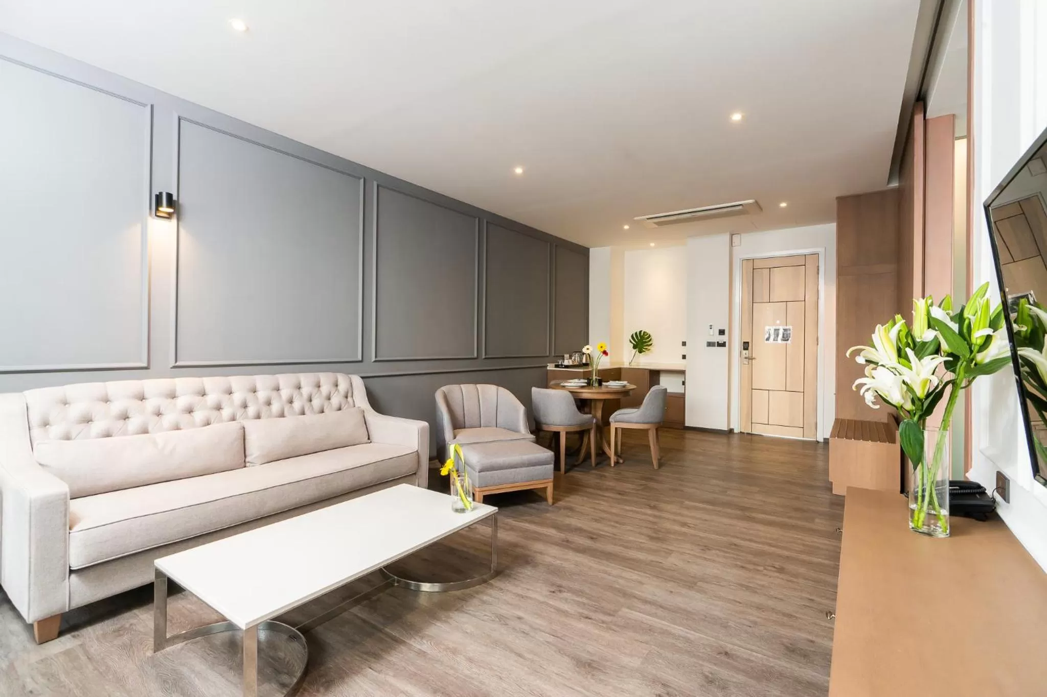 Living room in One Patio Hotel Pattaya - SHA Extra Plus