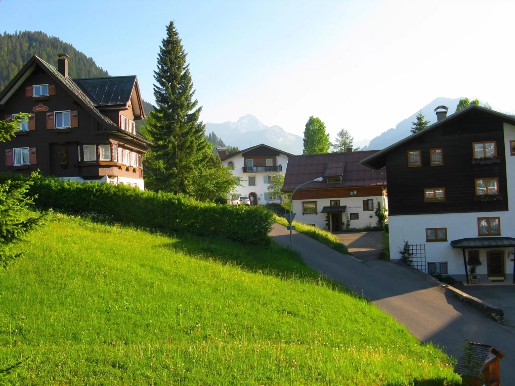 Mountain view, Property Building in Hotel Riezler Hof