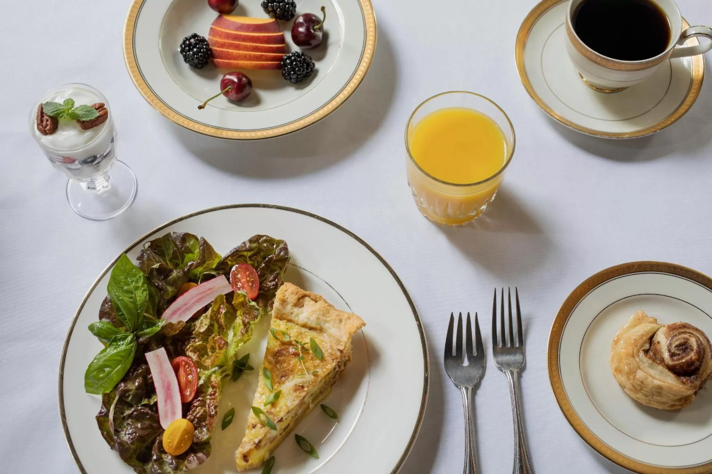 Breakfast in Hamilton Turner Inn