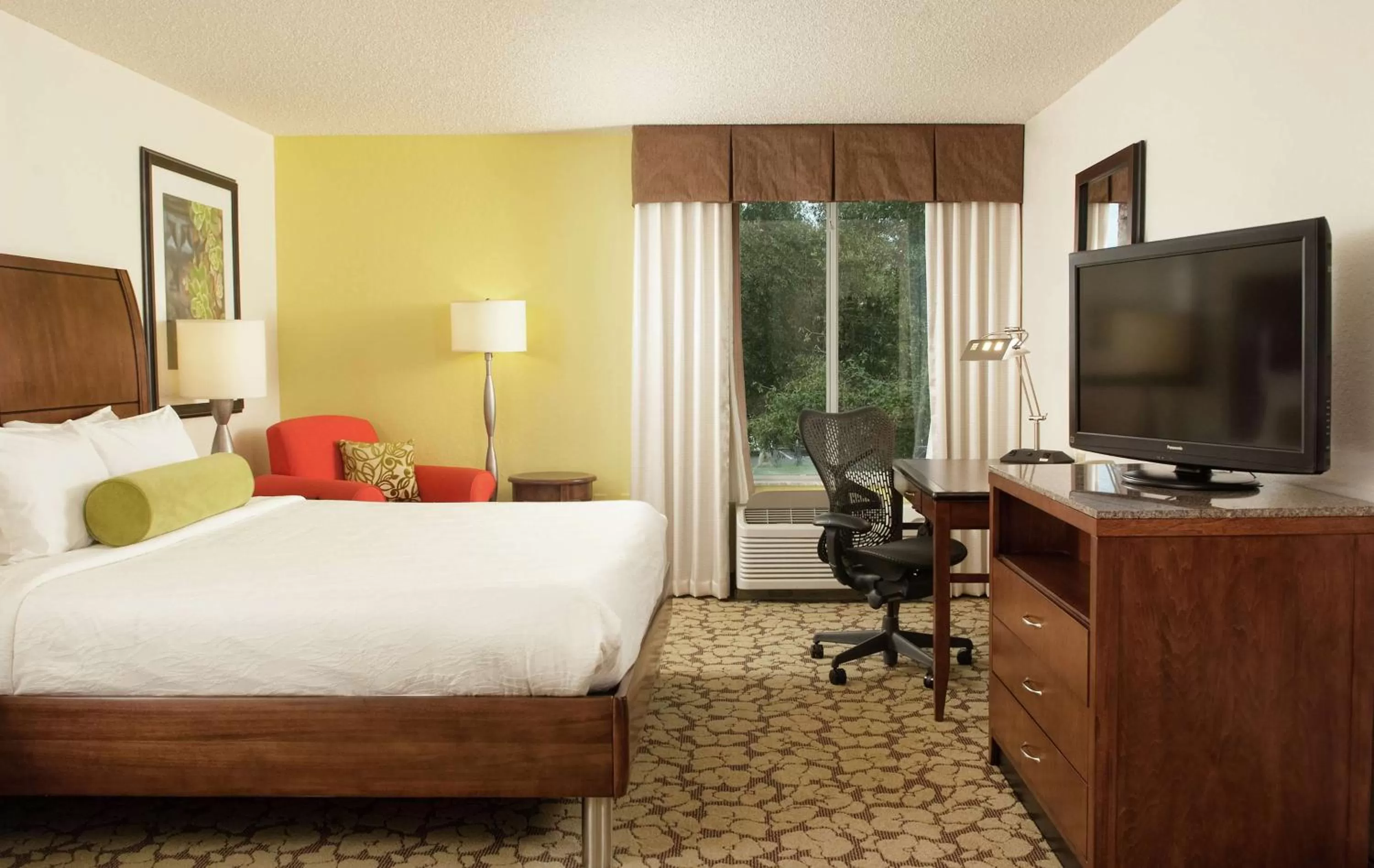 Premium King Room in Hilton Garden Inn Orlando Airport