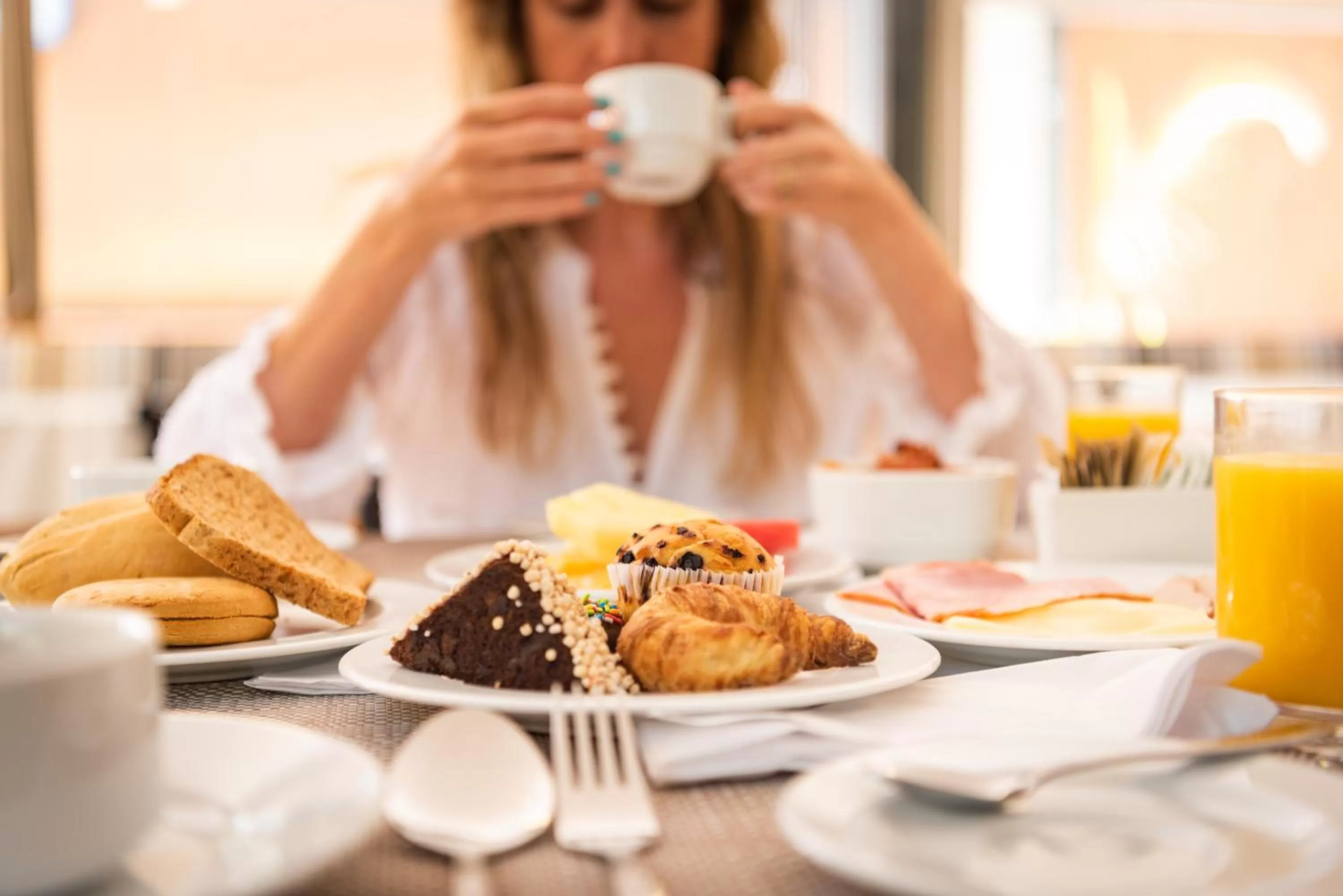 Restaurant/places to eat in MR Hotel Providencia (ex Hotel Neruda)