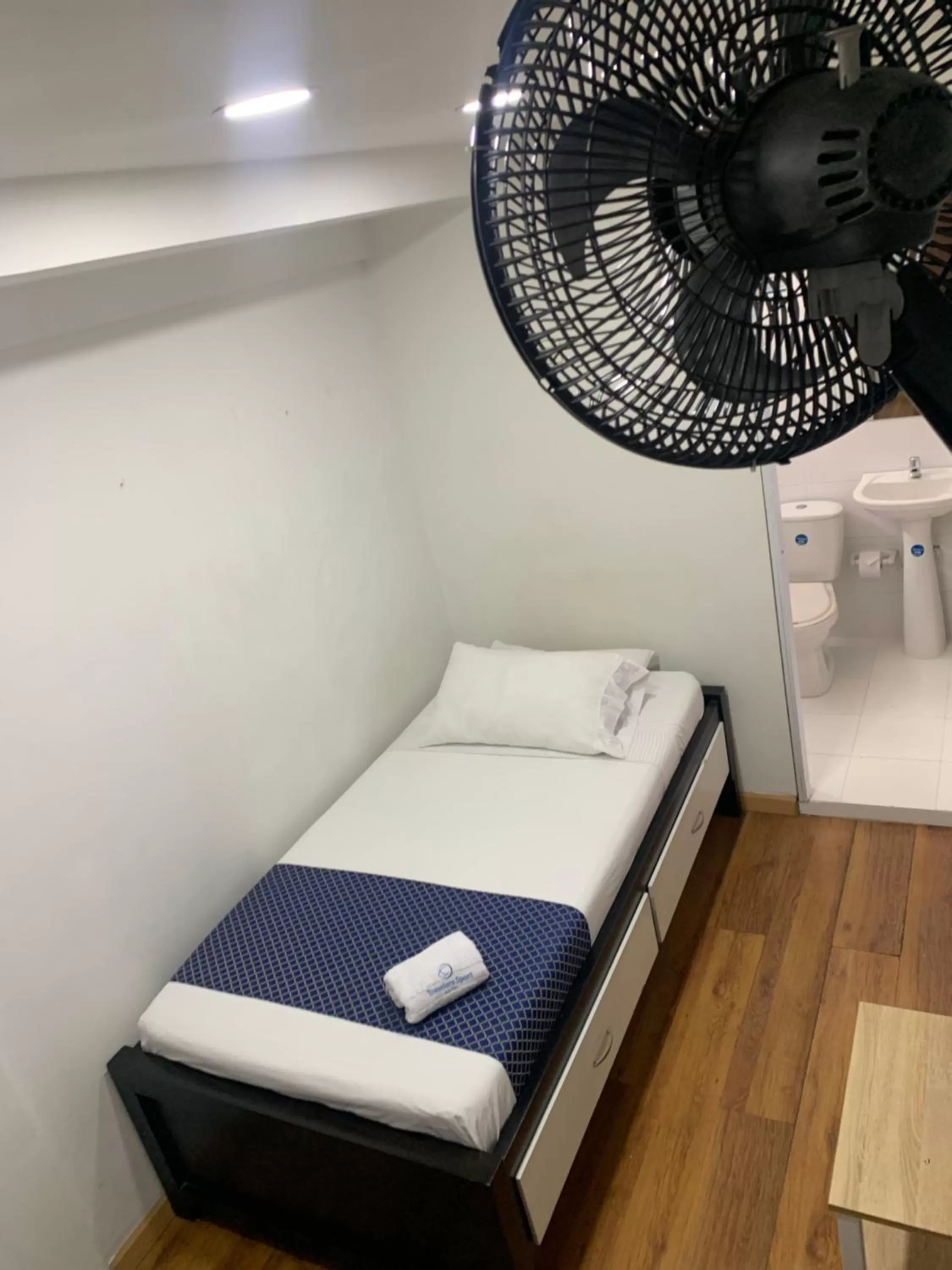 Bed in Hotel Travelers Sport