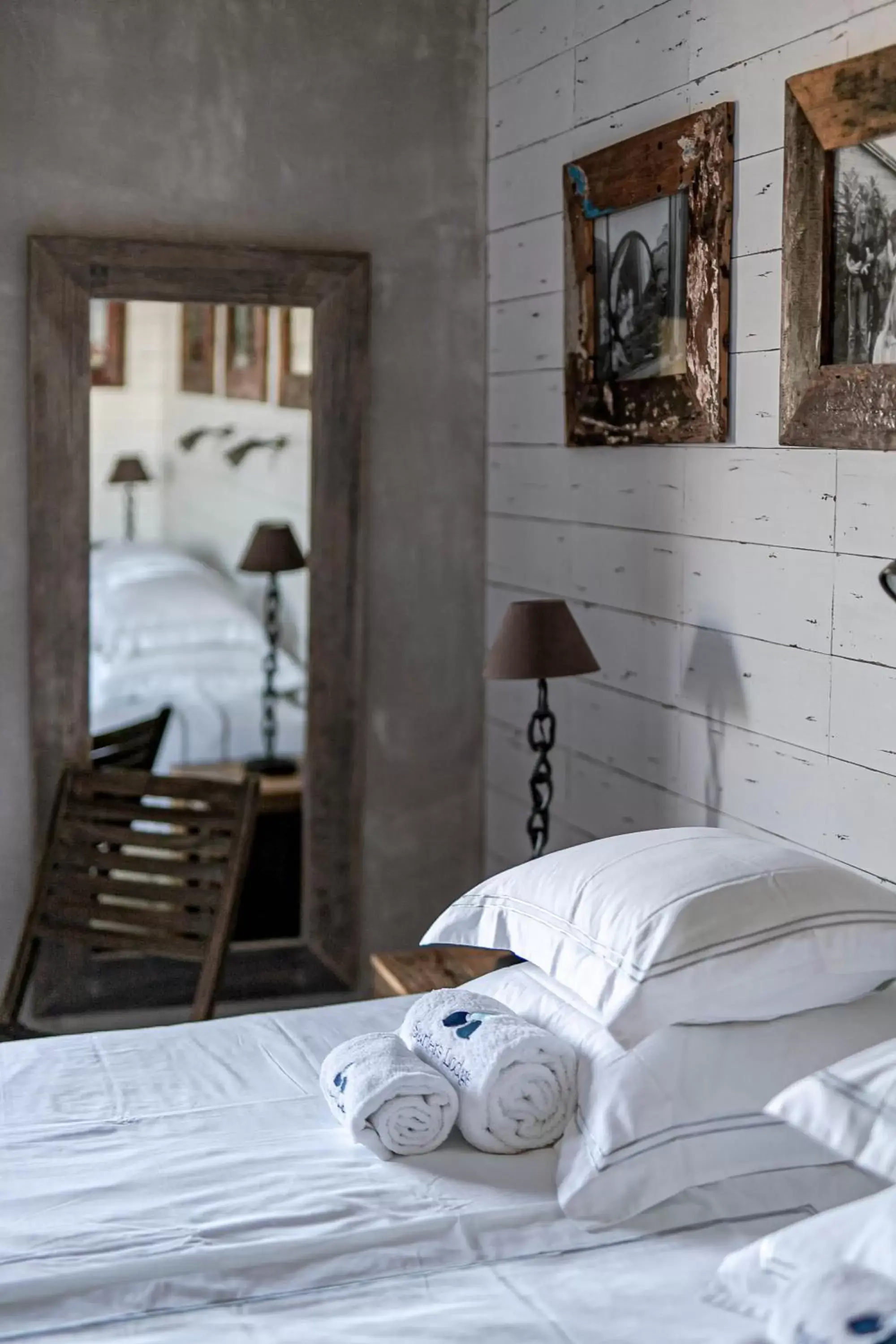 Double Room - Disability Access in Surfers Lodge Peniche Double Room - Disability Access in Surfers Lodge Peniche