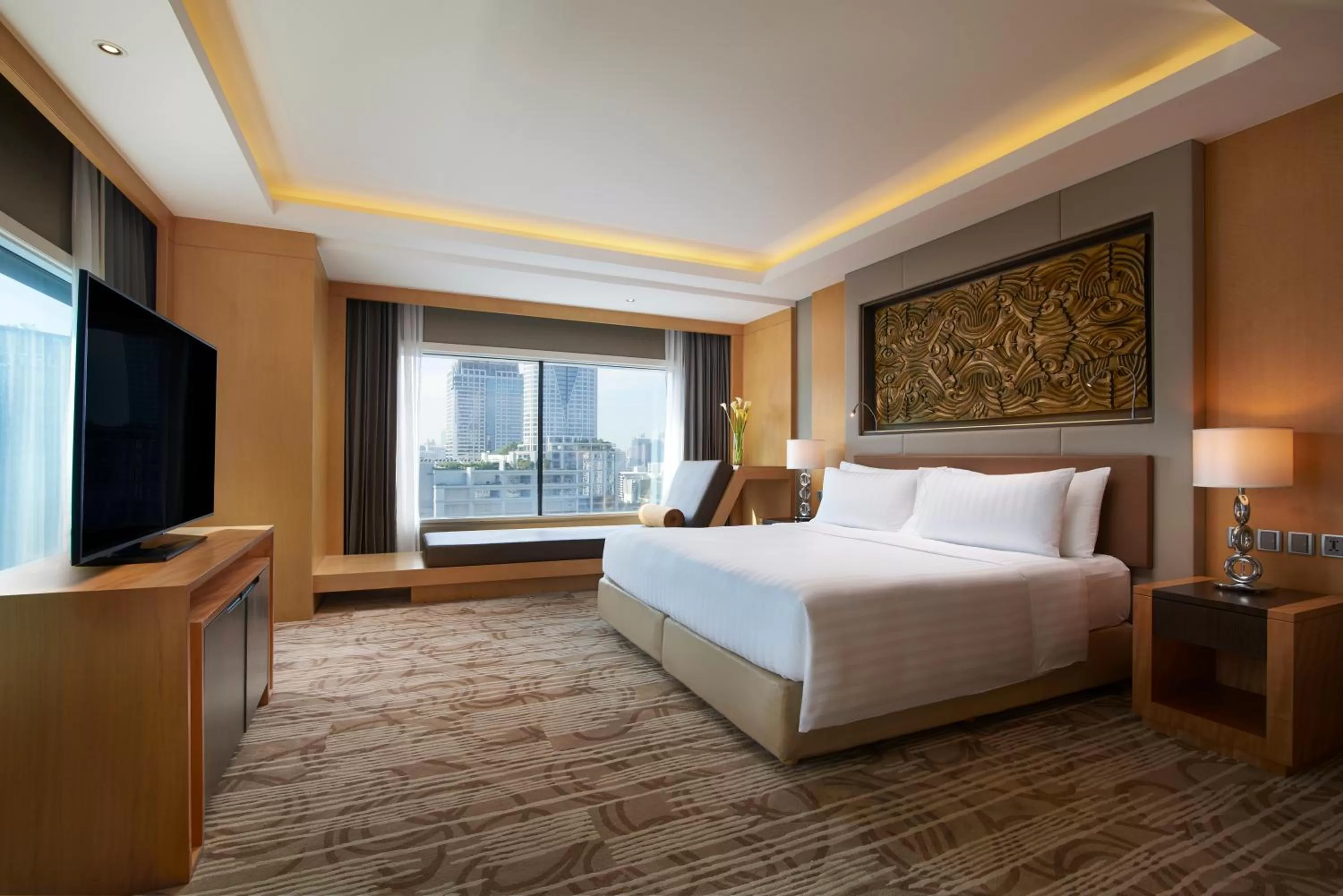 Photo of the whole room, Bed in Amari Bangkok