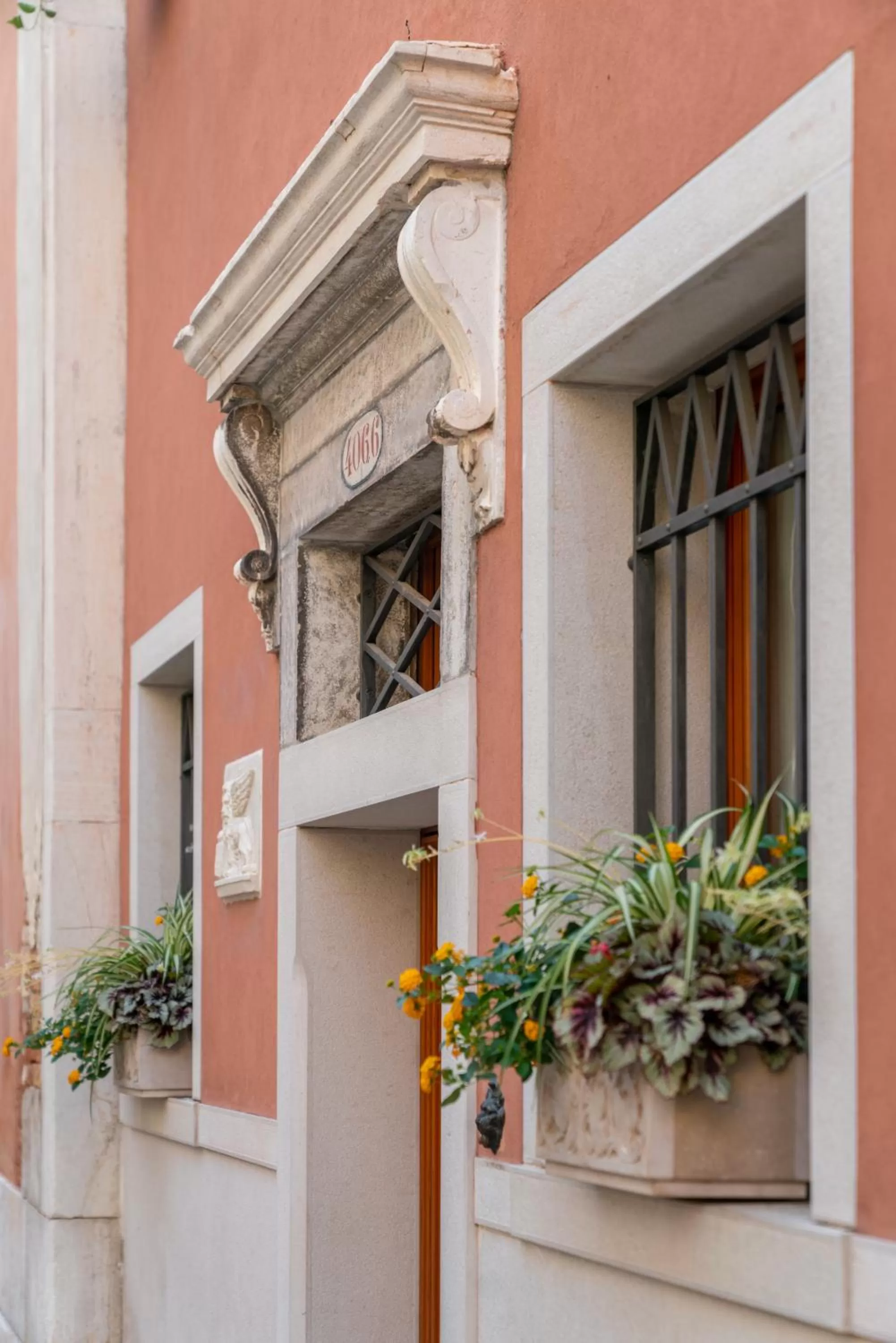 Property building in Palazzo San Luca