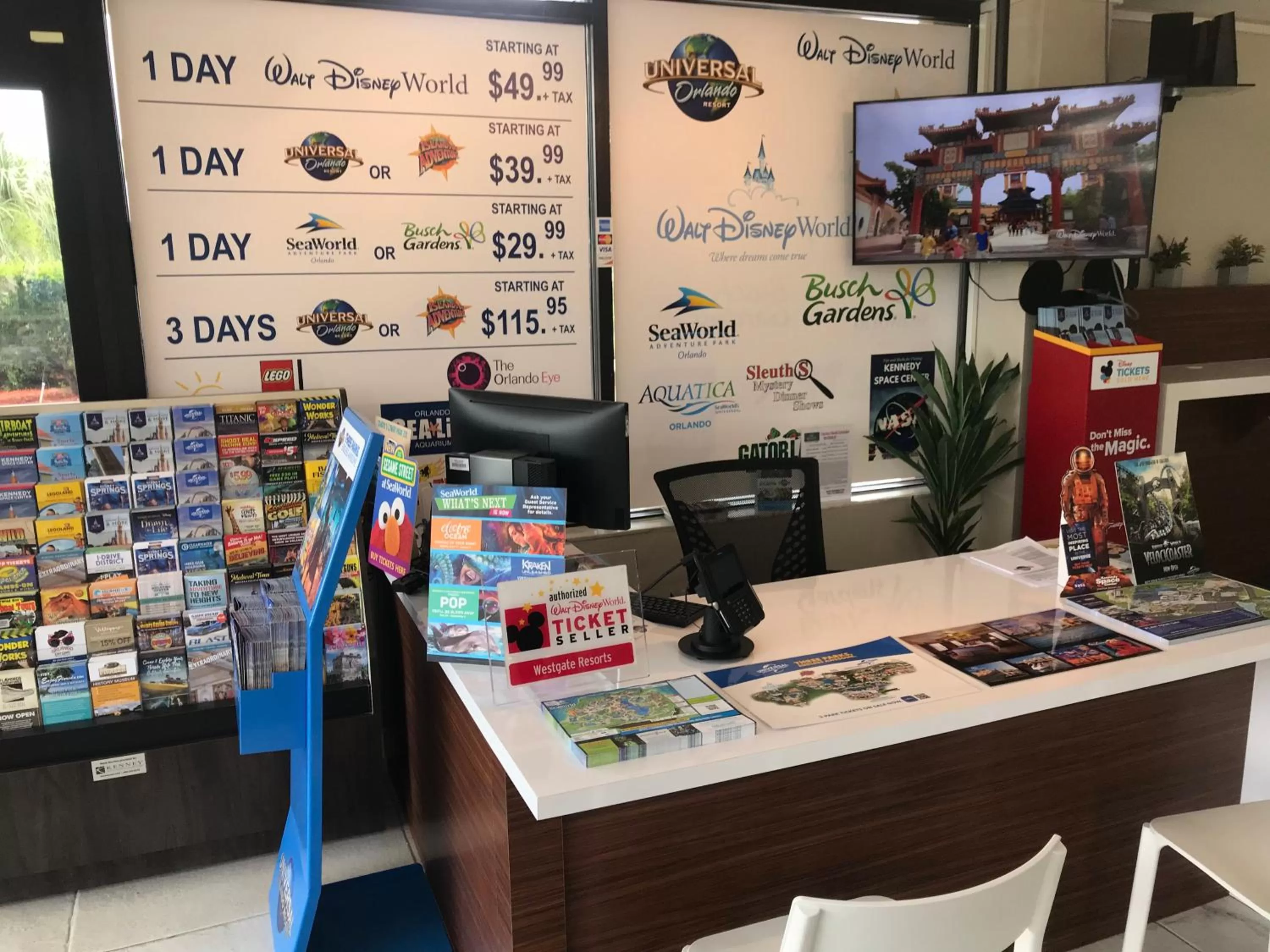 Lobby or reception in Quality Inn & Suites Kissimmee by The Lake