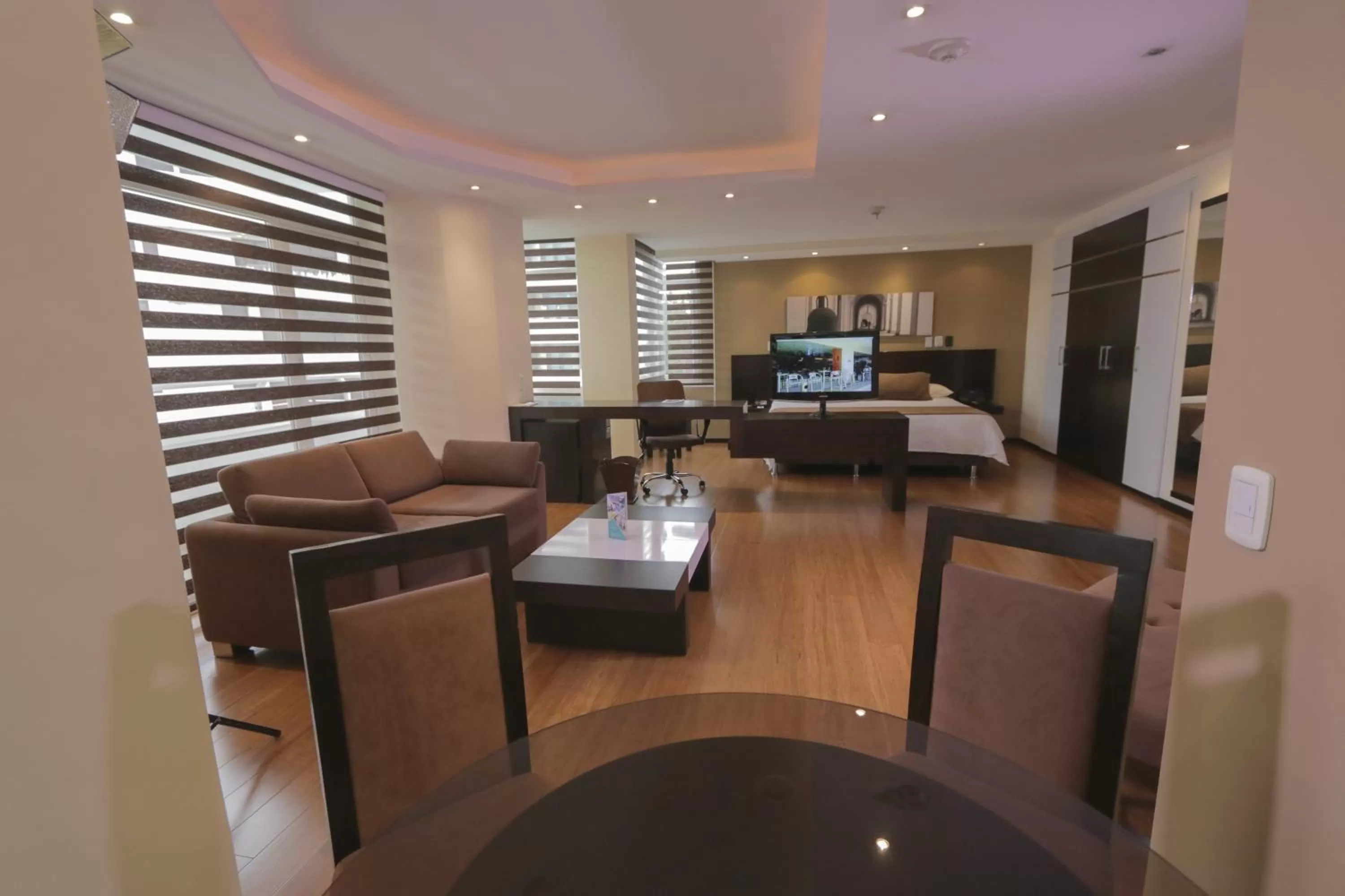 Deluxe King Suite in Mercure Alameda Quito