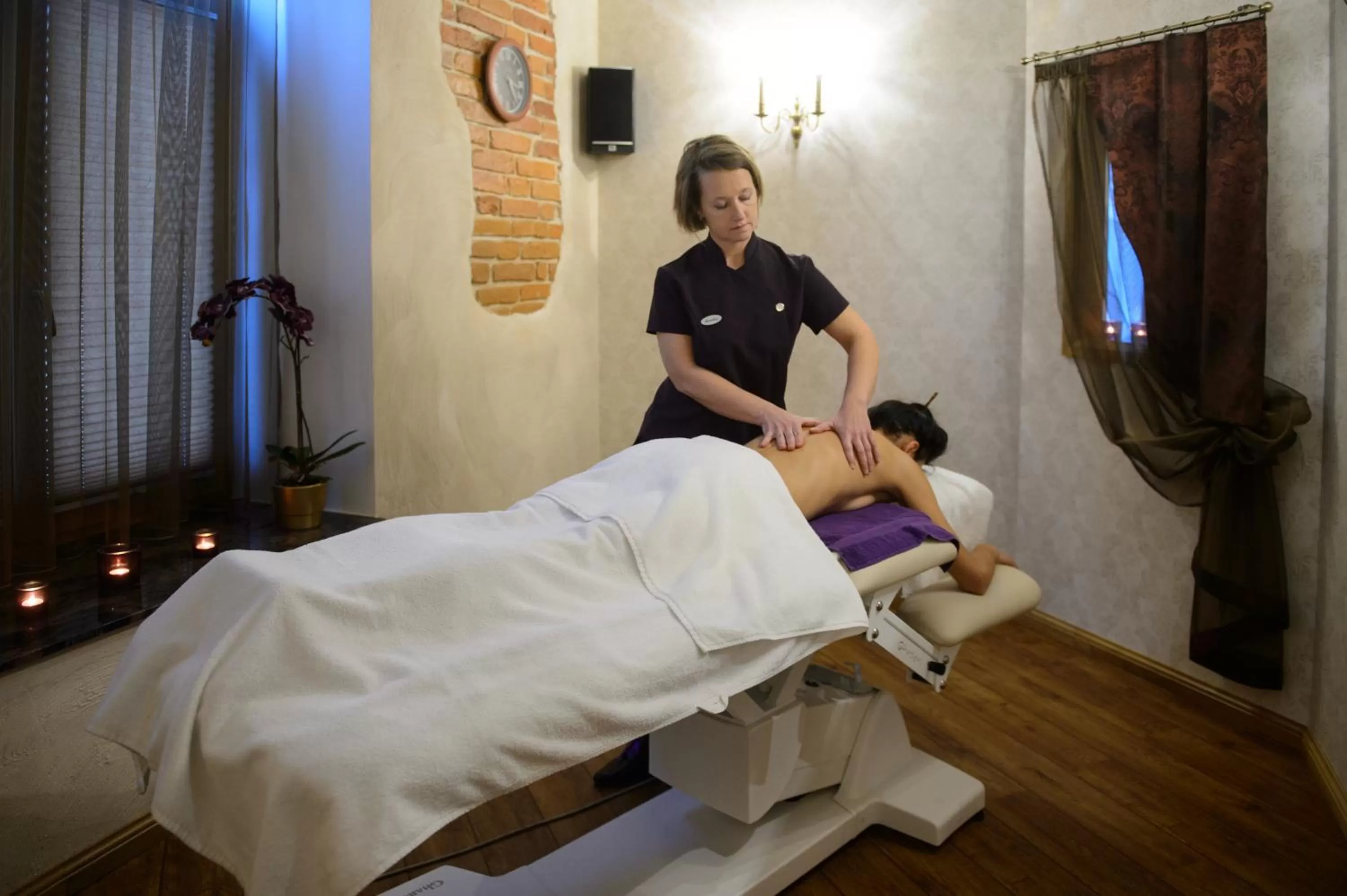 Massage in Georgi Hotell