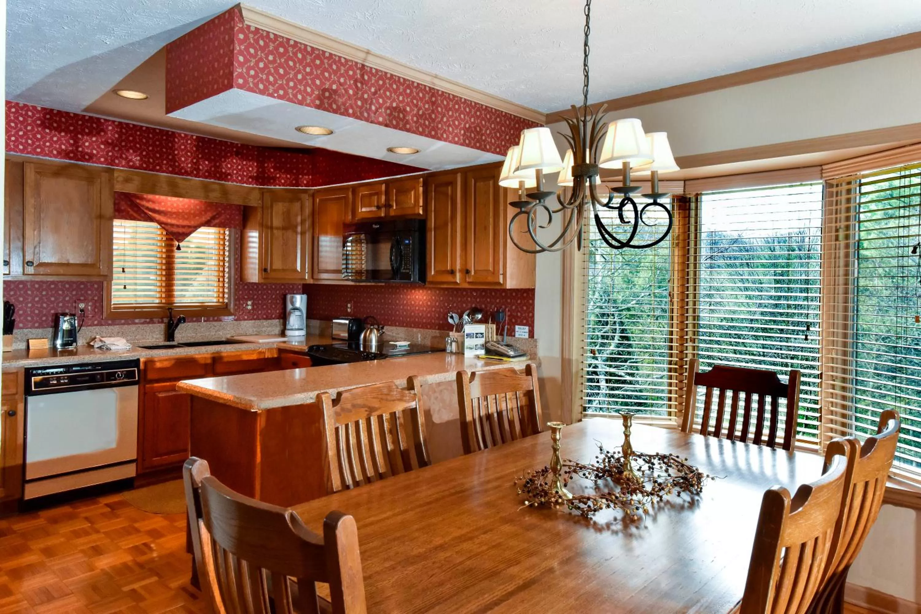 Kitchen or kitchenette in Chetola Resort Condominiums