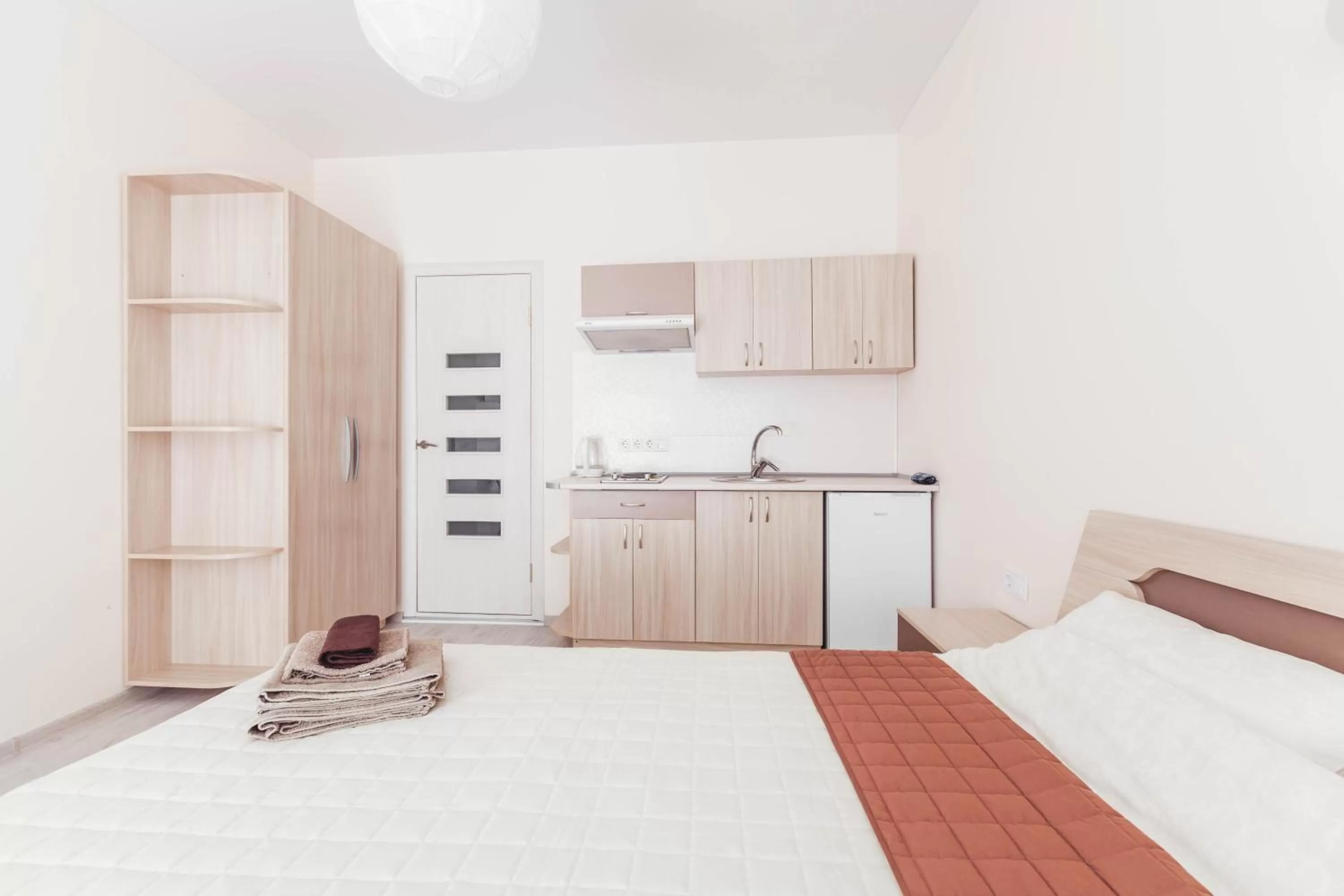 Bed in Apartments near Deribasovskaya