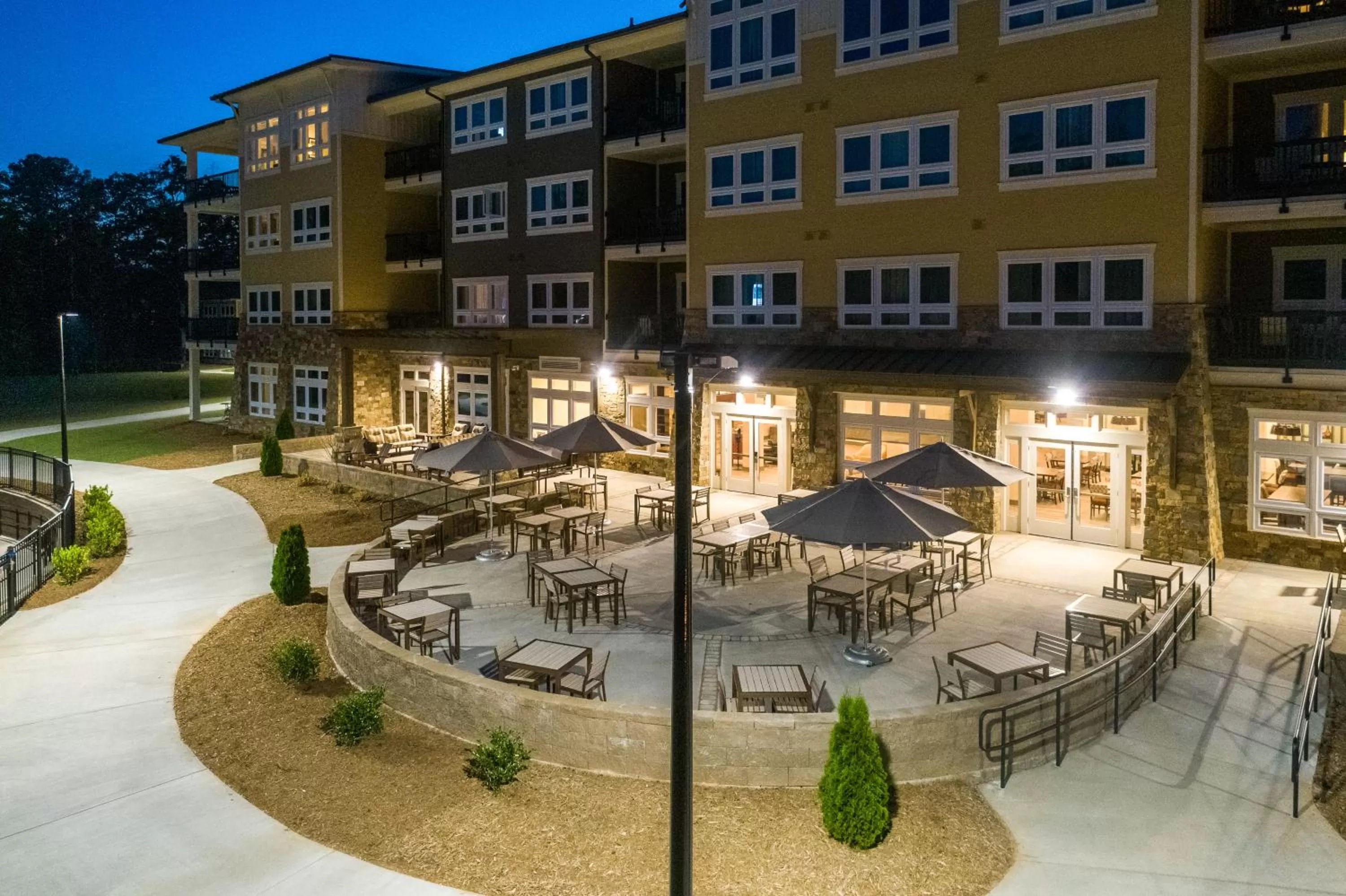 Restaurant/places to eat in Lakeside Lodge Clemson