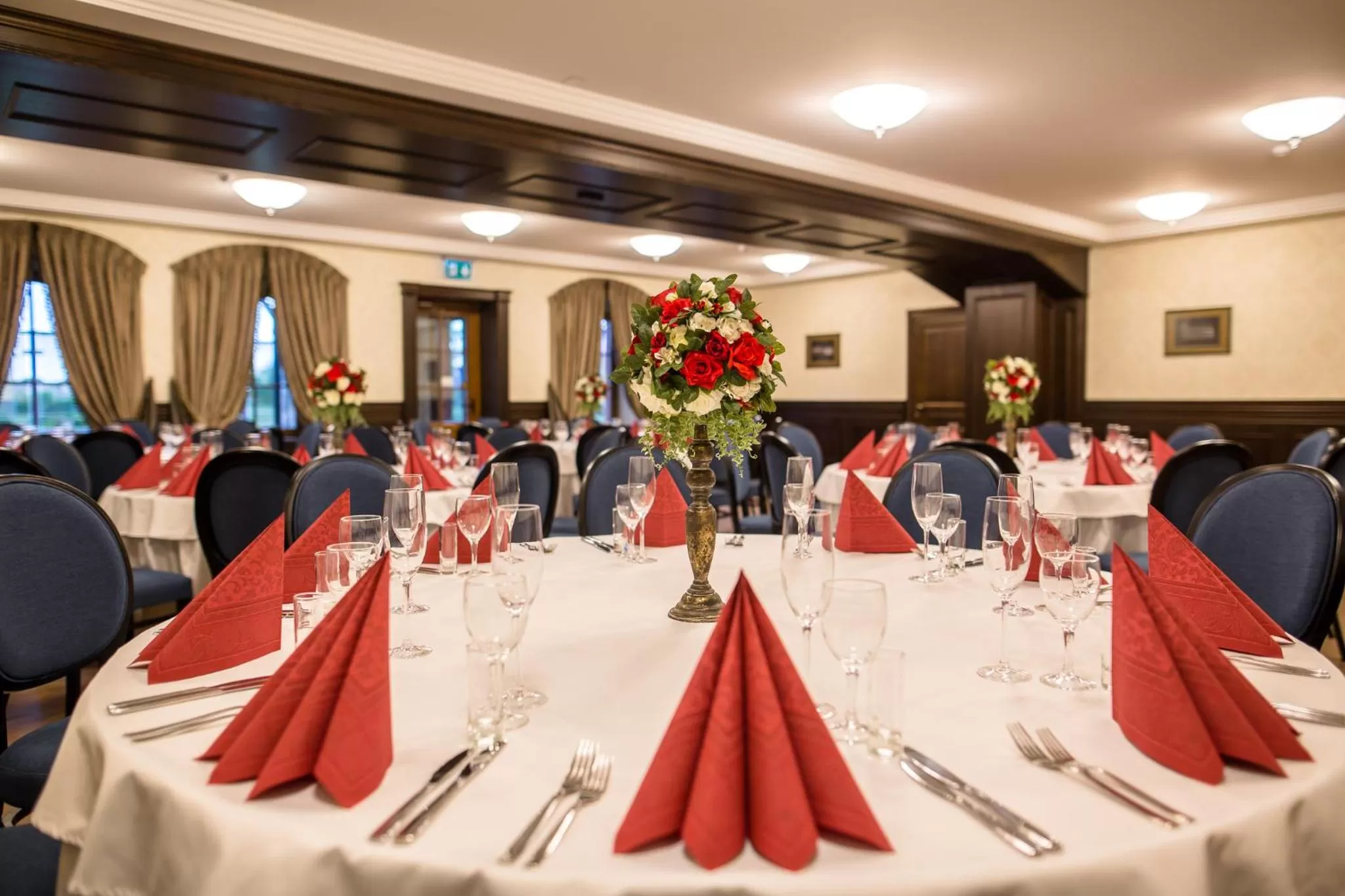 Banquet/Function facilities, Restaurant/Places to Eat in Hotel - Bar Grafaite