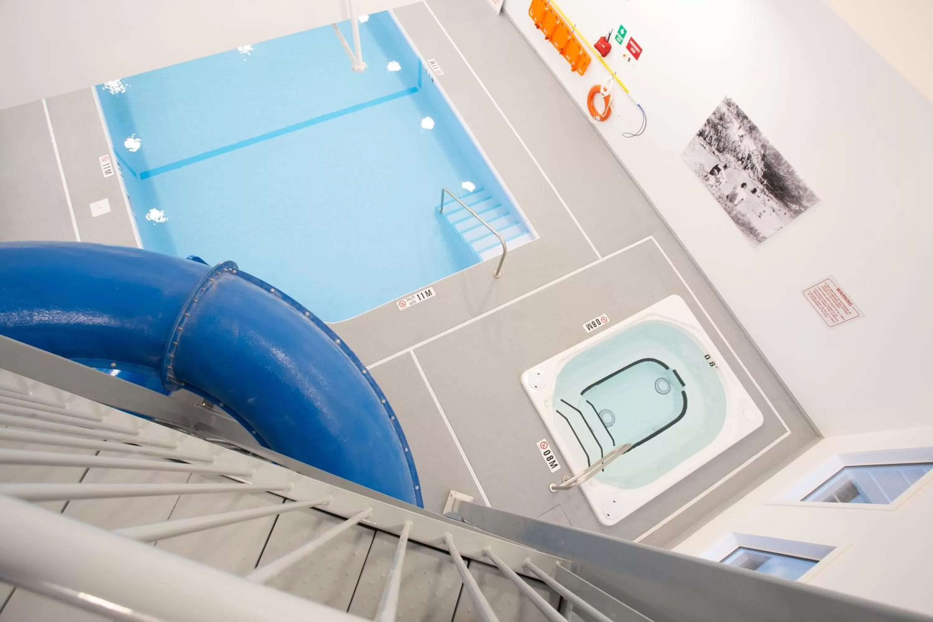 Carman Blue Crescent Hotel