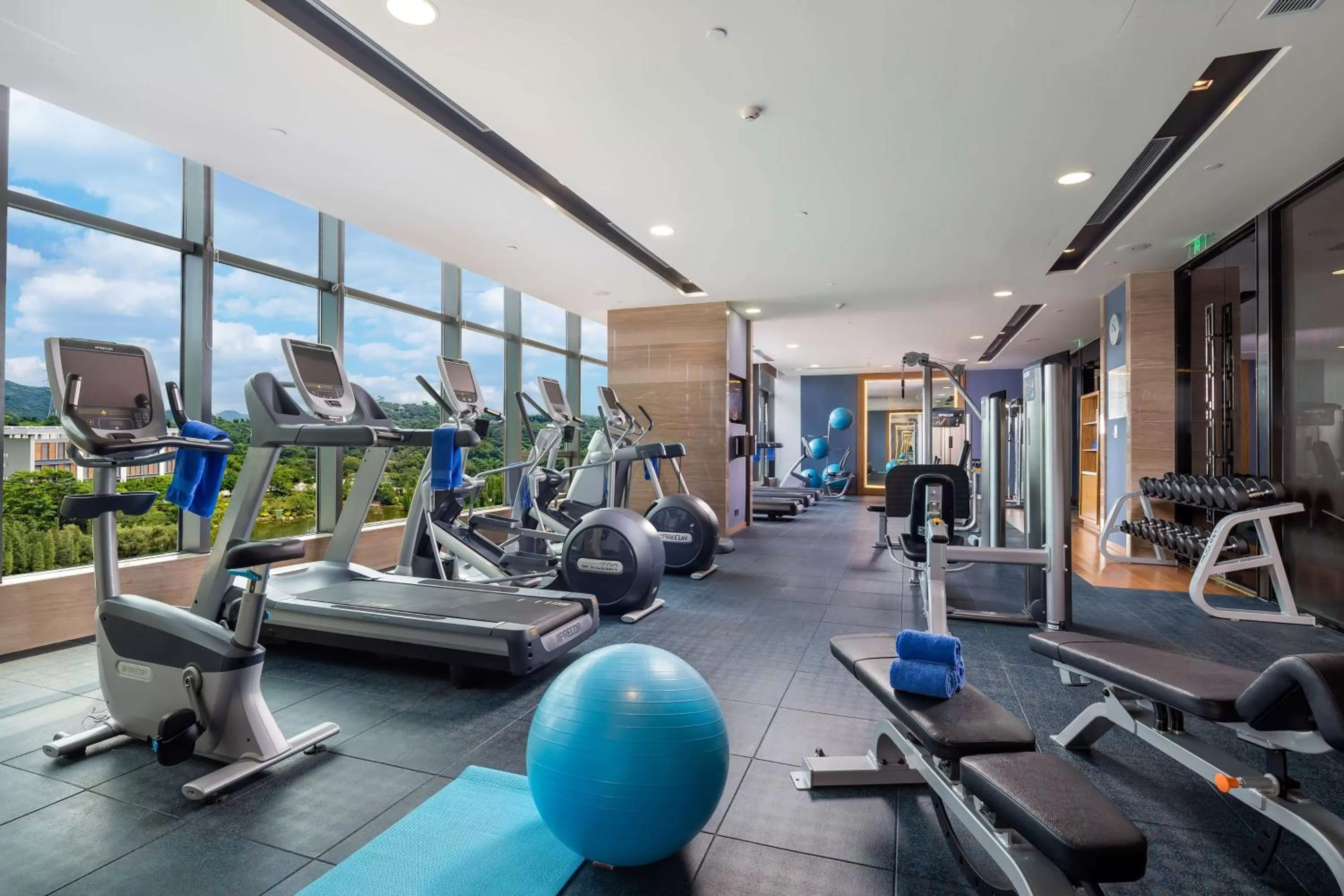 Fitness centre/facilities in DoubleTree by Hilton Guangzhou Science City