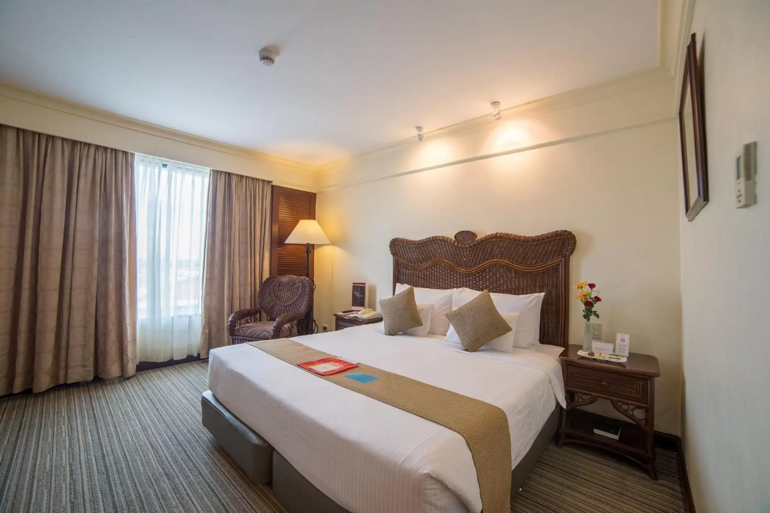 Superior Double or Twin Room in Waterfront Airport Hotel and Casino Superior Double or Twin Room in Waterfront Airport Hotel and Casino