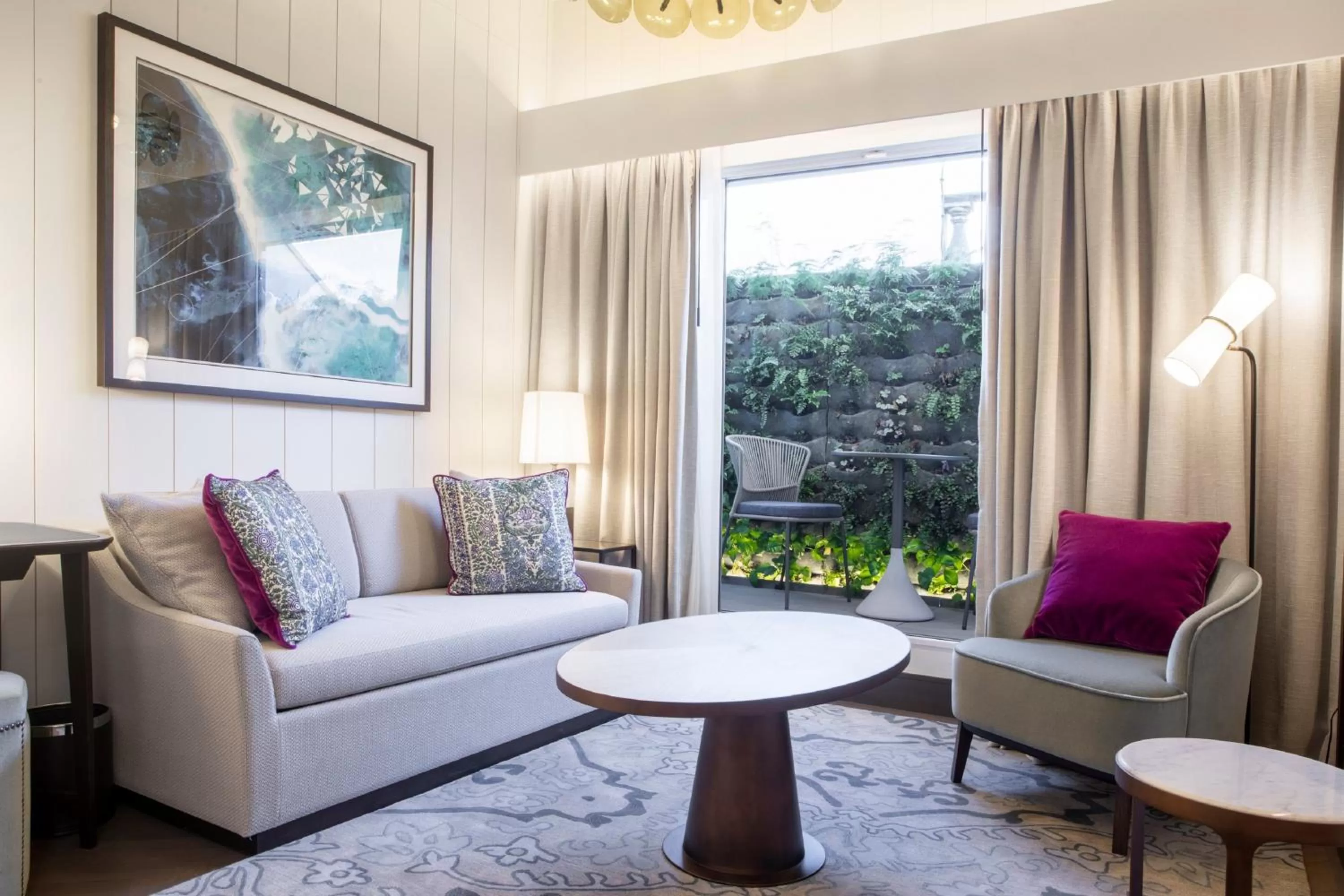 Photo of the whole room in InterContinental Porto - Palacio das Cardosas by IHG