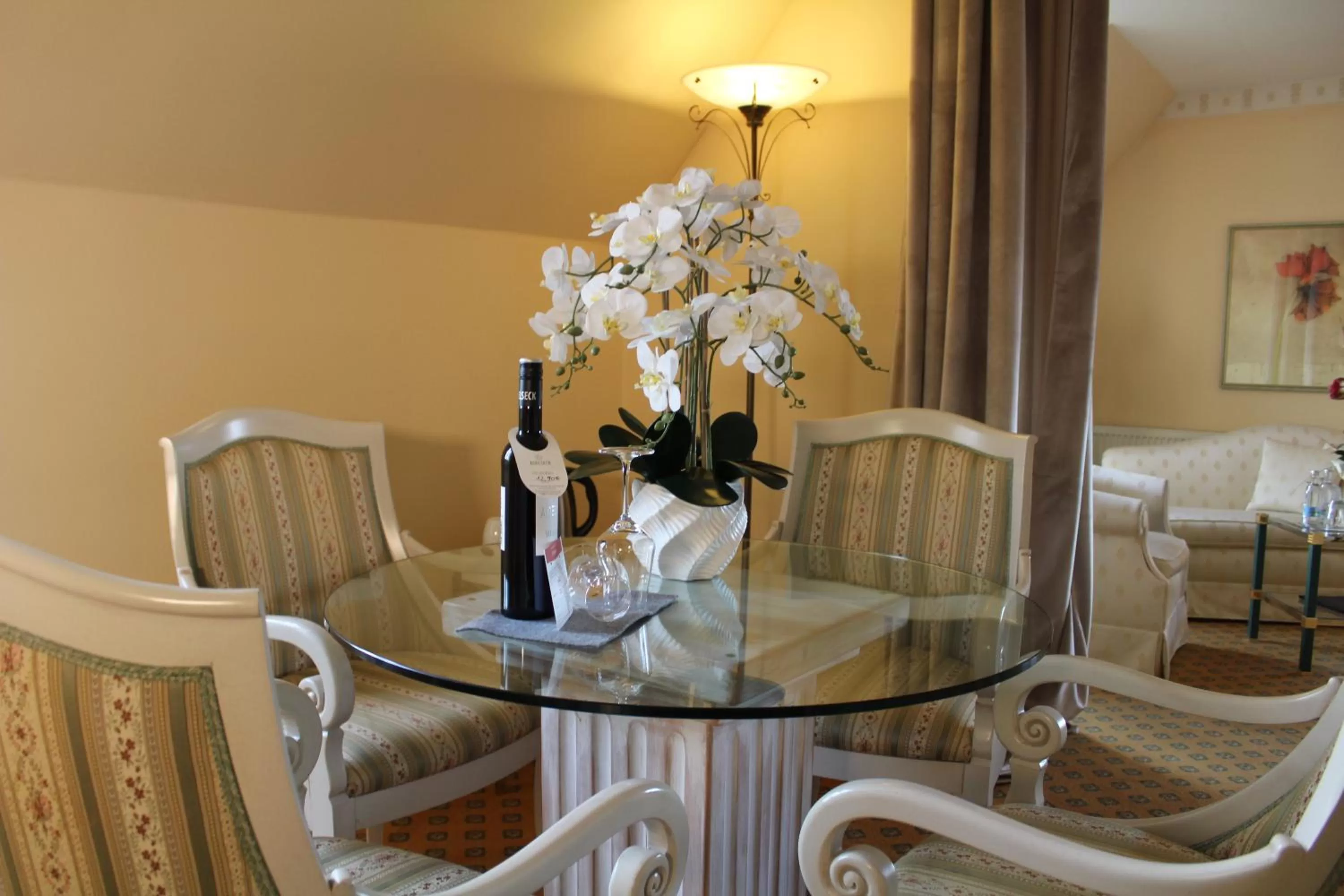 Dining area in Hotel Residenz Bad Frankenhausen