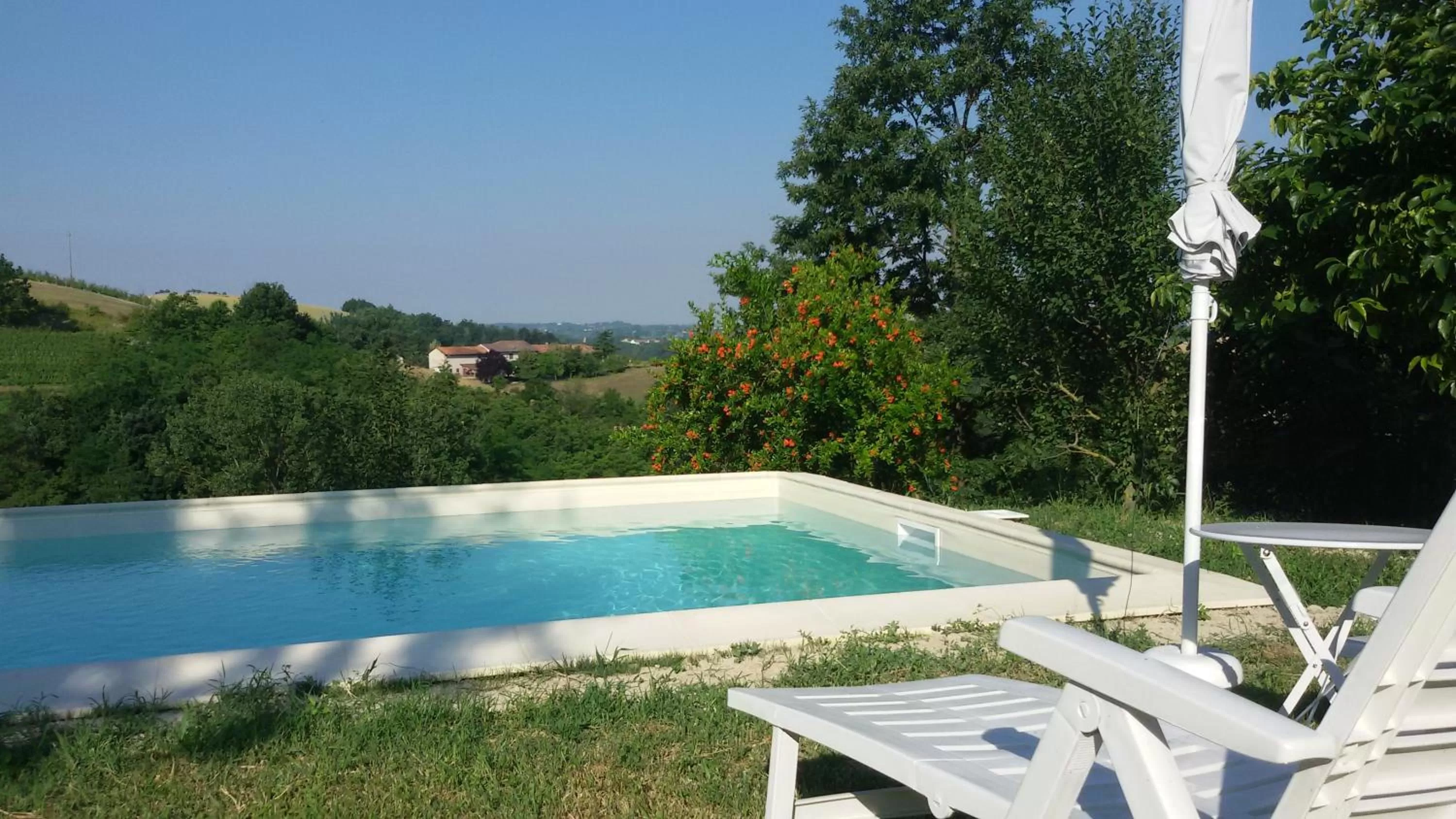 Swimming pool in Cascina Torello