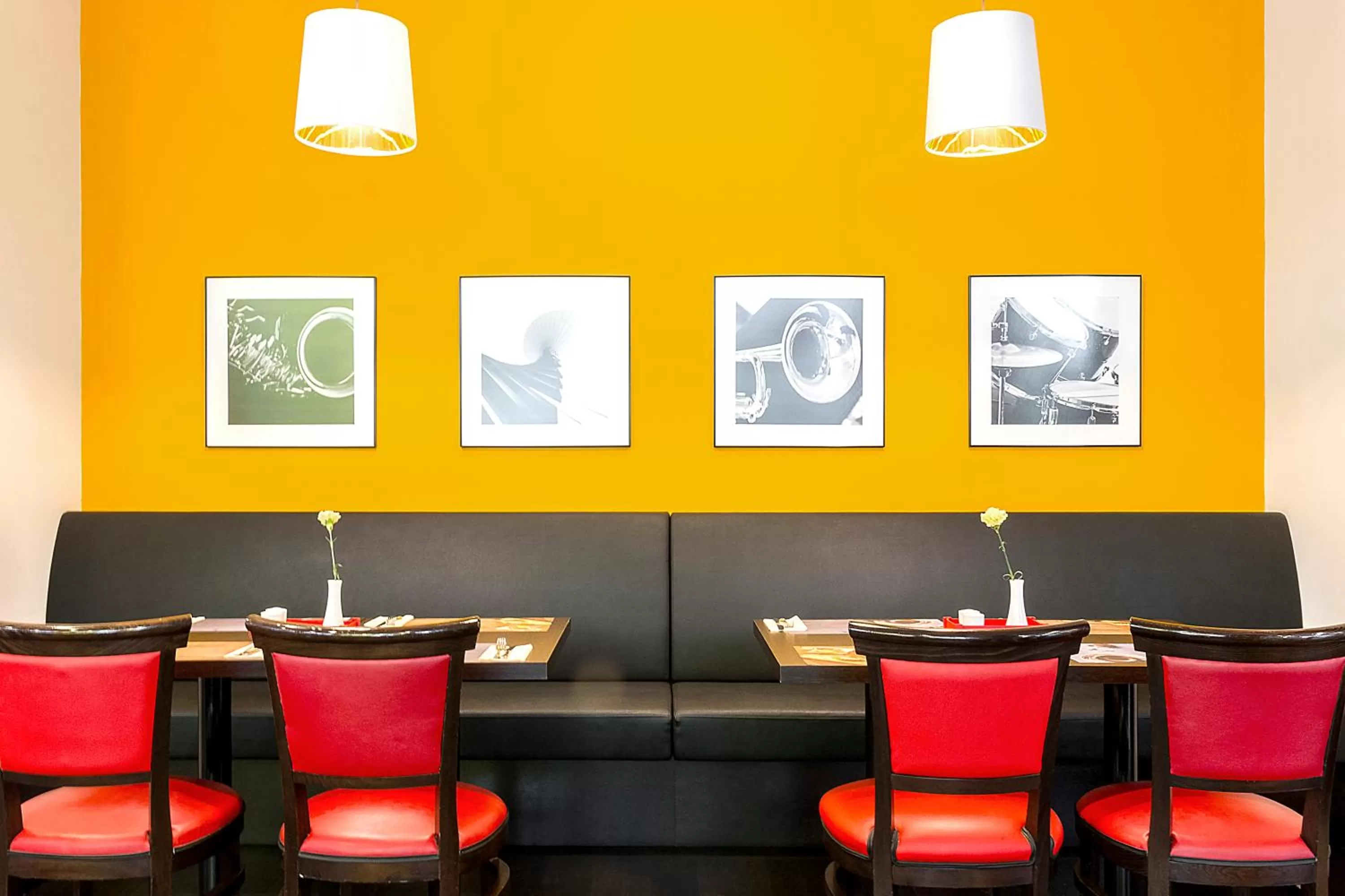 Restaurant/places to eat in Vienna House Easy by Wyndham Katowice