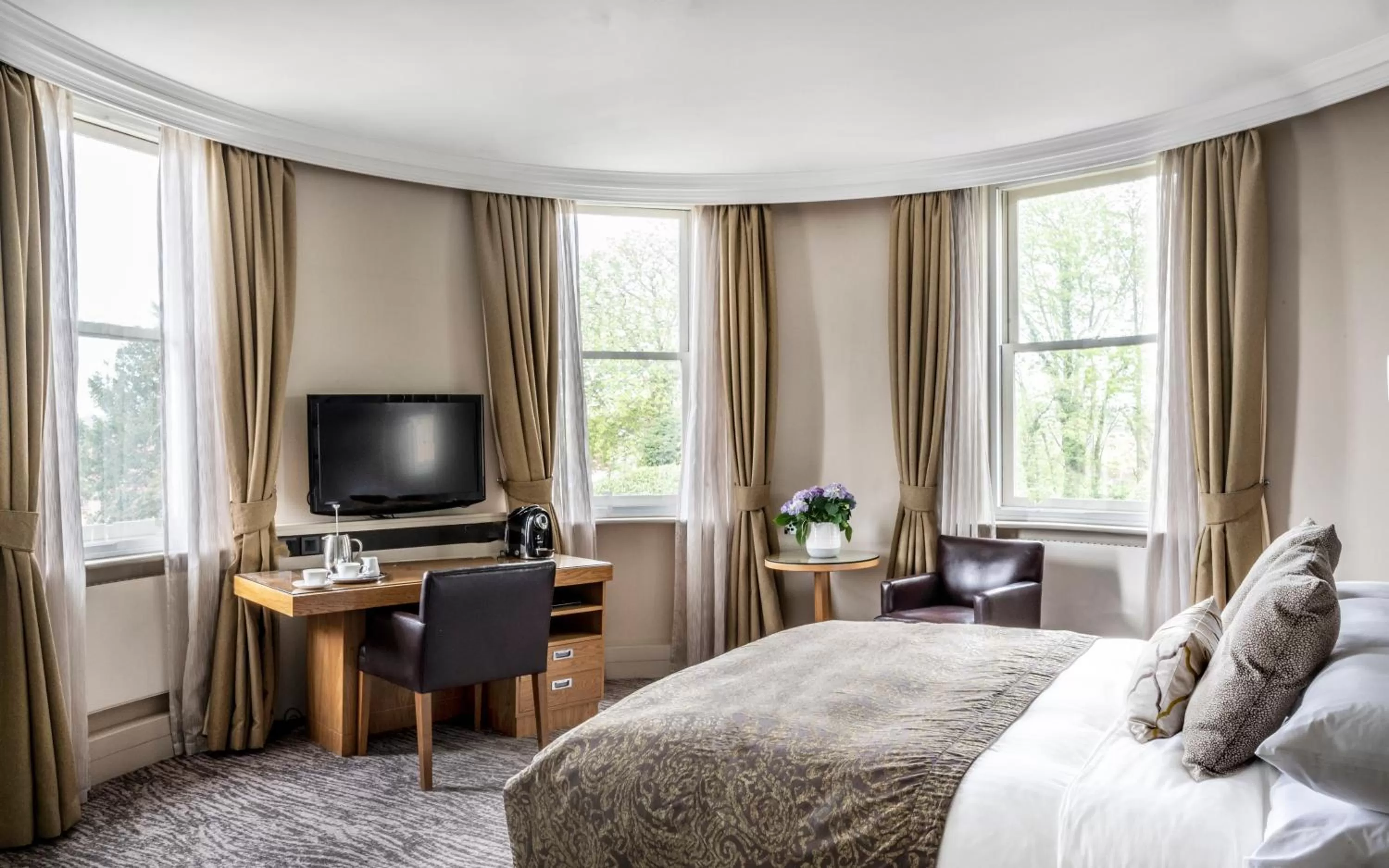 Deluxe Double Room in Woodlands Park Hotel