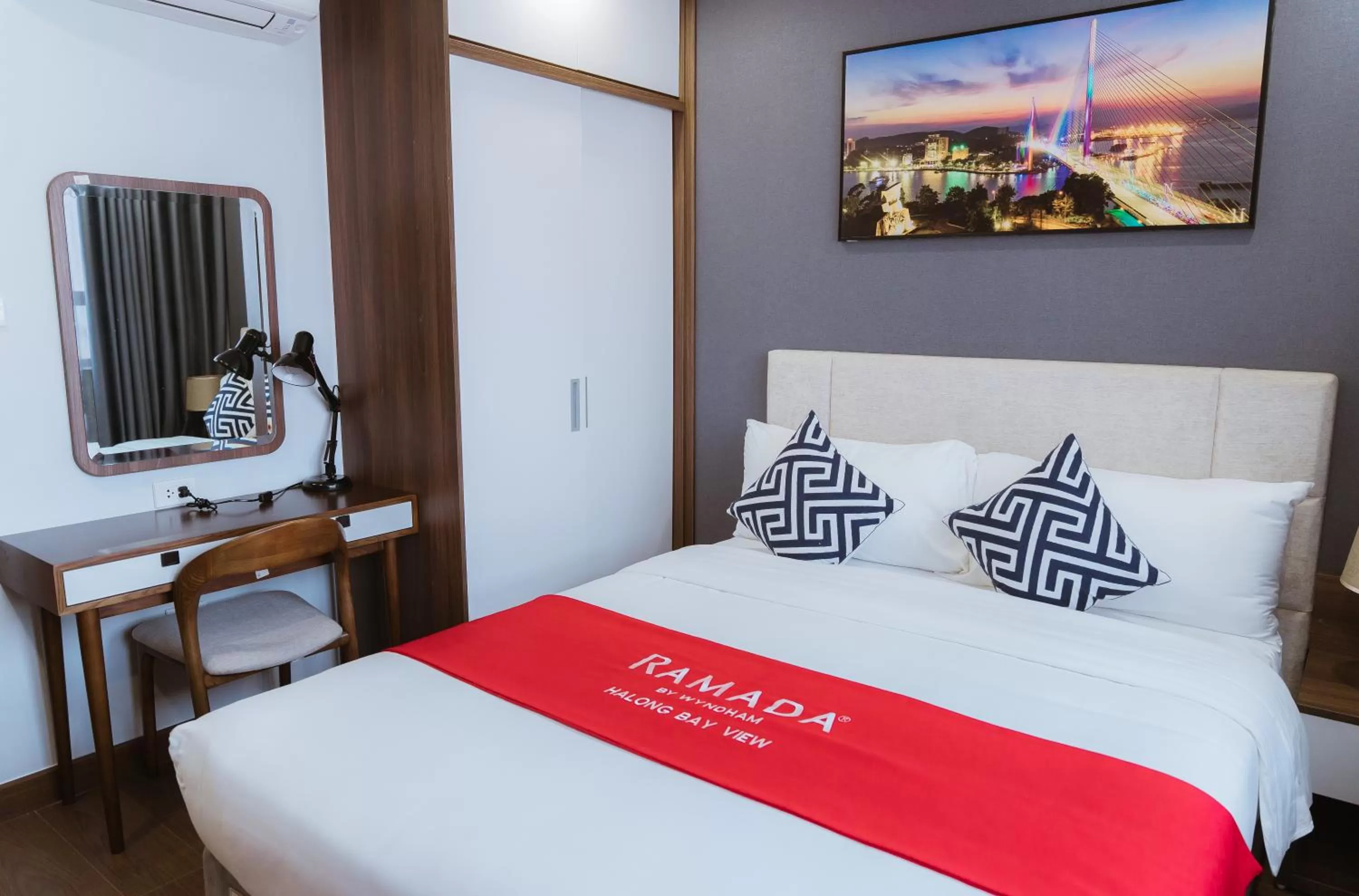 Bed in Ramada Hotel & Suites by Wyndham Halong Bay View