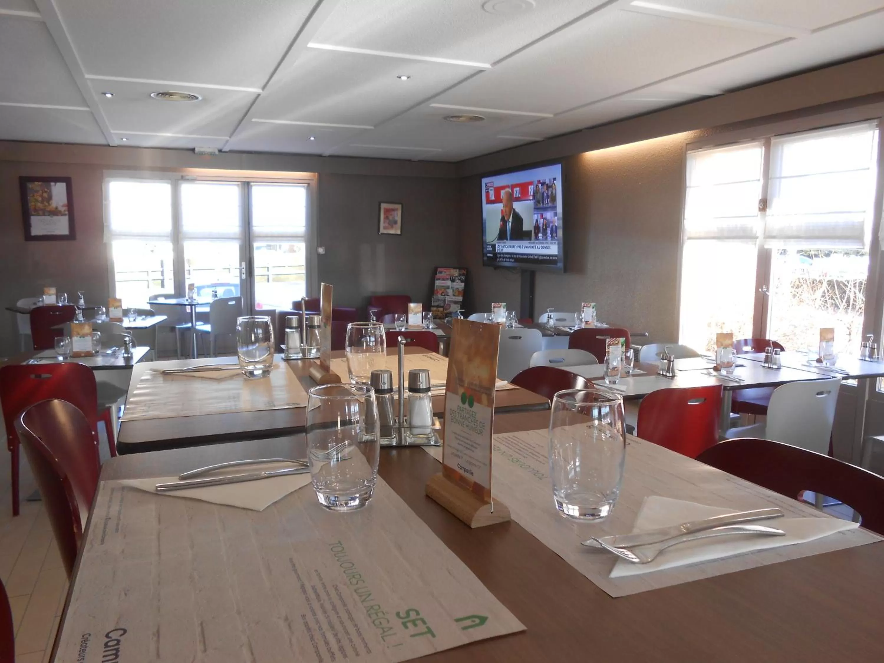 Restaurant/places to eat in Hôtel Restaurant Campanile Aurillac