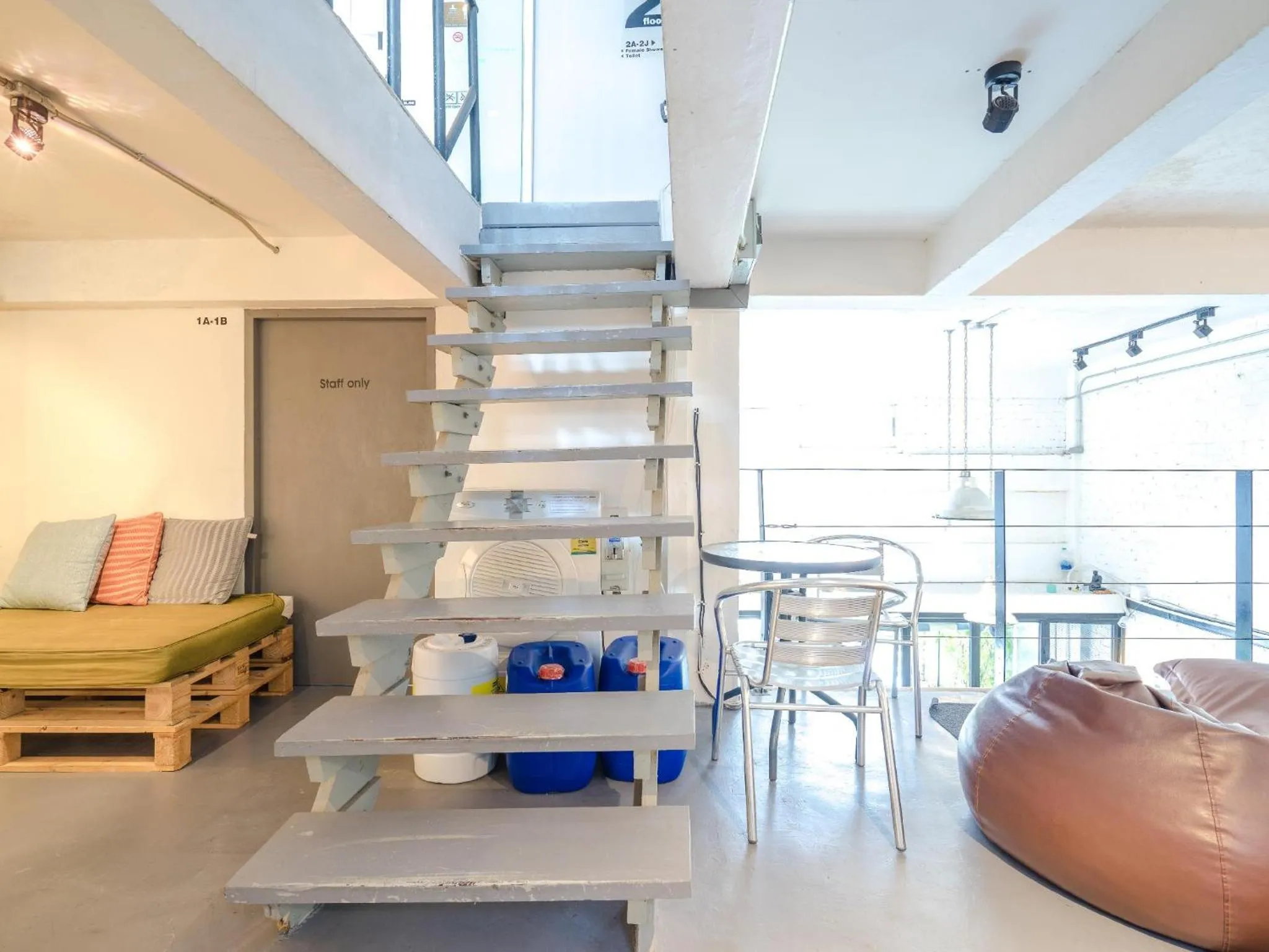 Property building in Bangkok Nomad Hostel