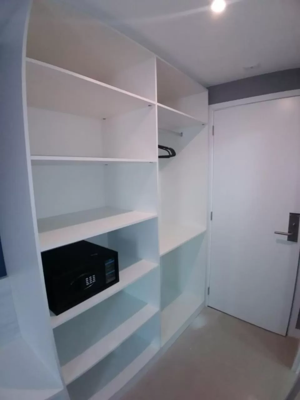 wardrobe in Samba Bossa Nova Cabo Frio