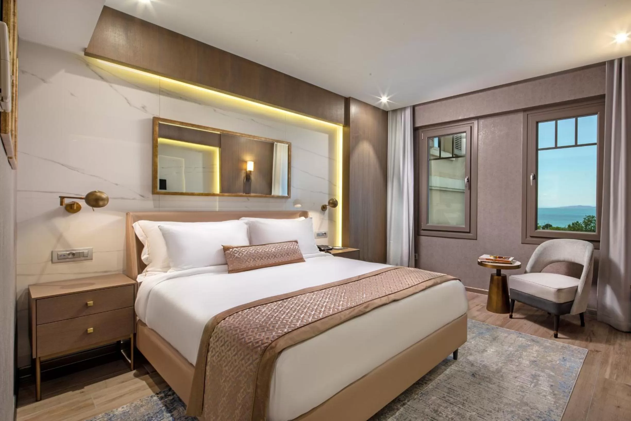 Massage, Bed in Mula Hotel